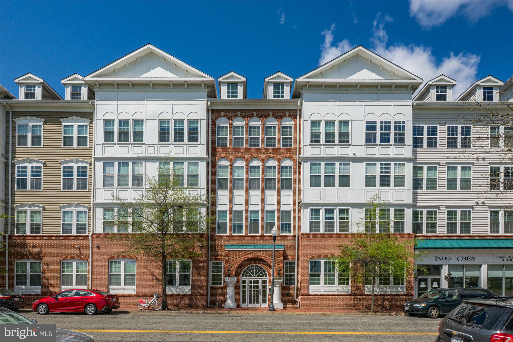 CAMERON STATION - Residential