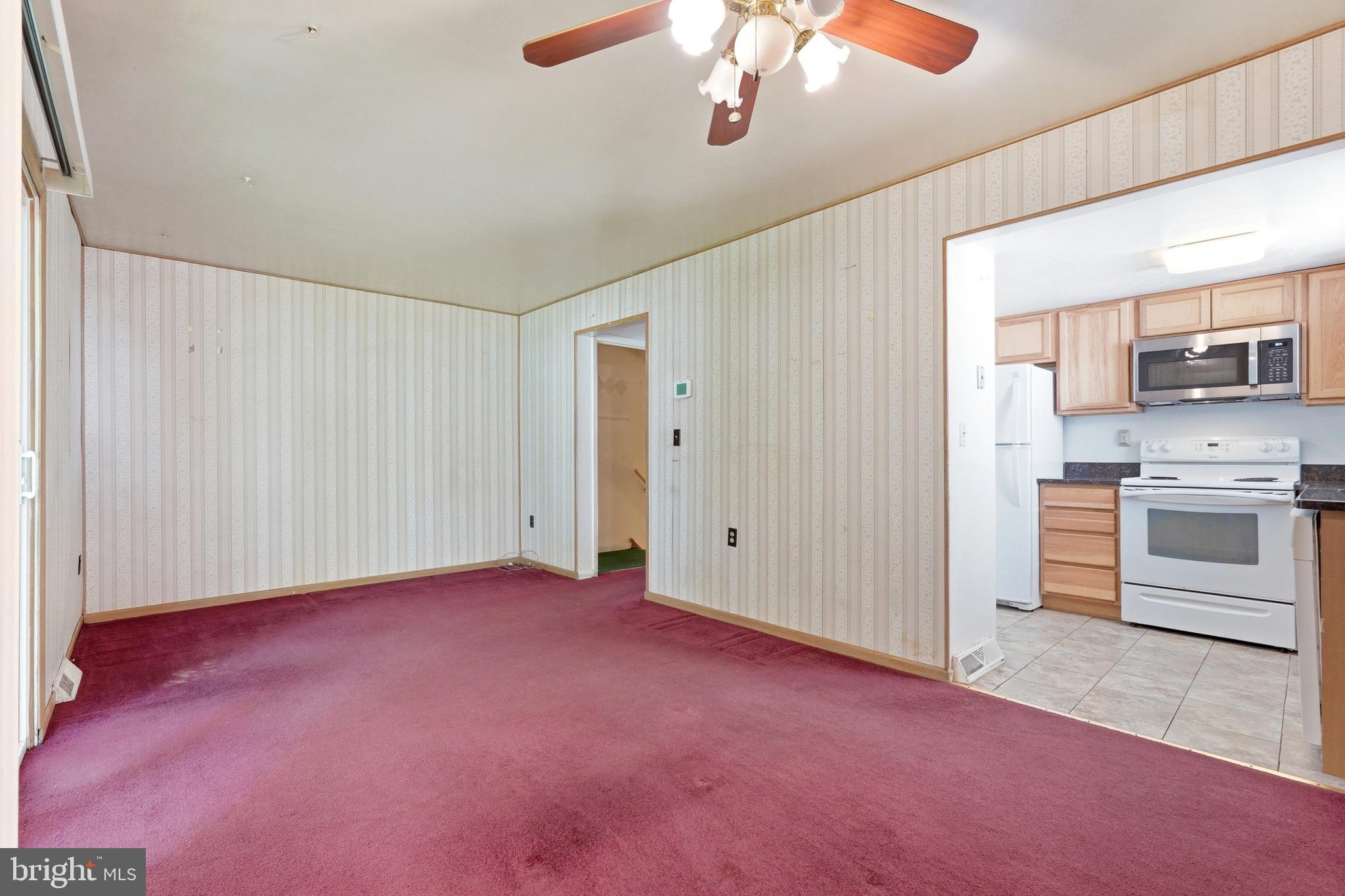 TYLER VILLAGE - Residential