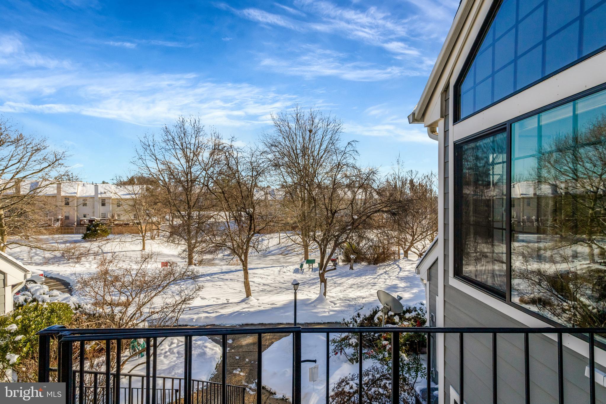 TIERS AT MANCHESTER LAKE - Residential