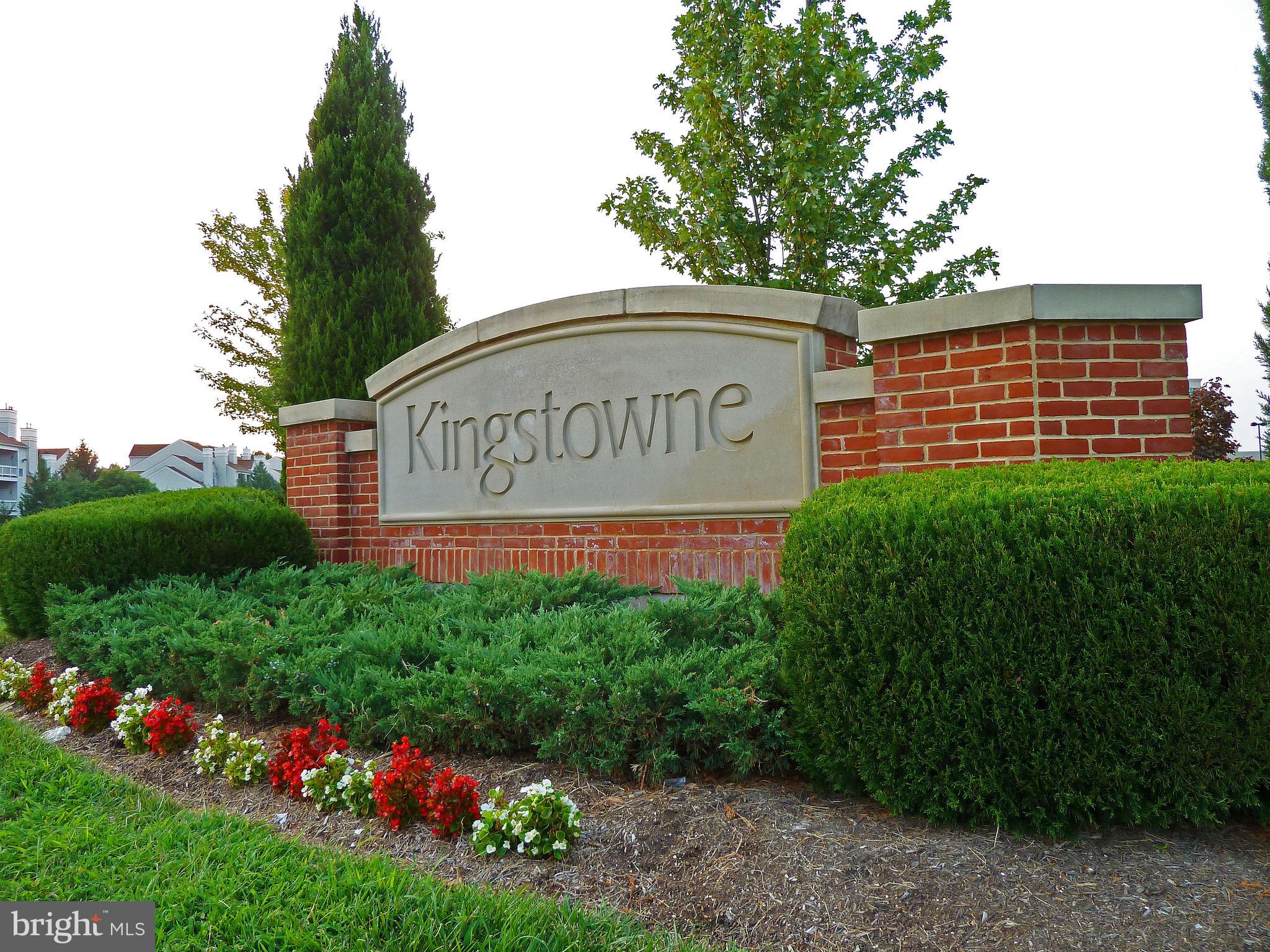 TIERS AT MANCHESTER LAKE - Residential