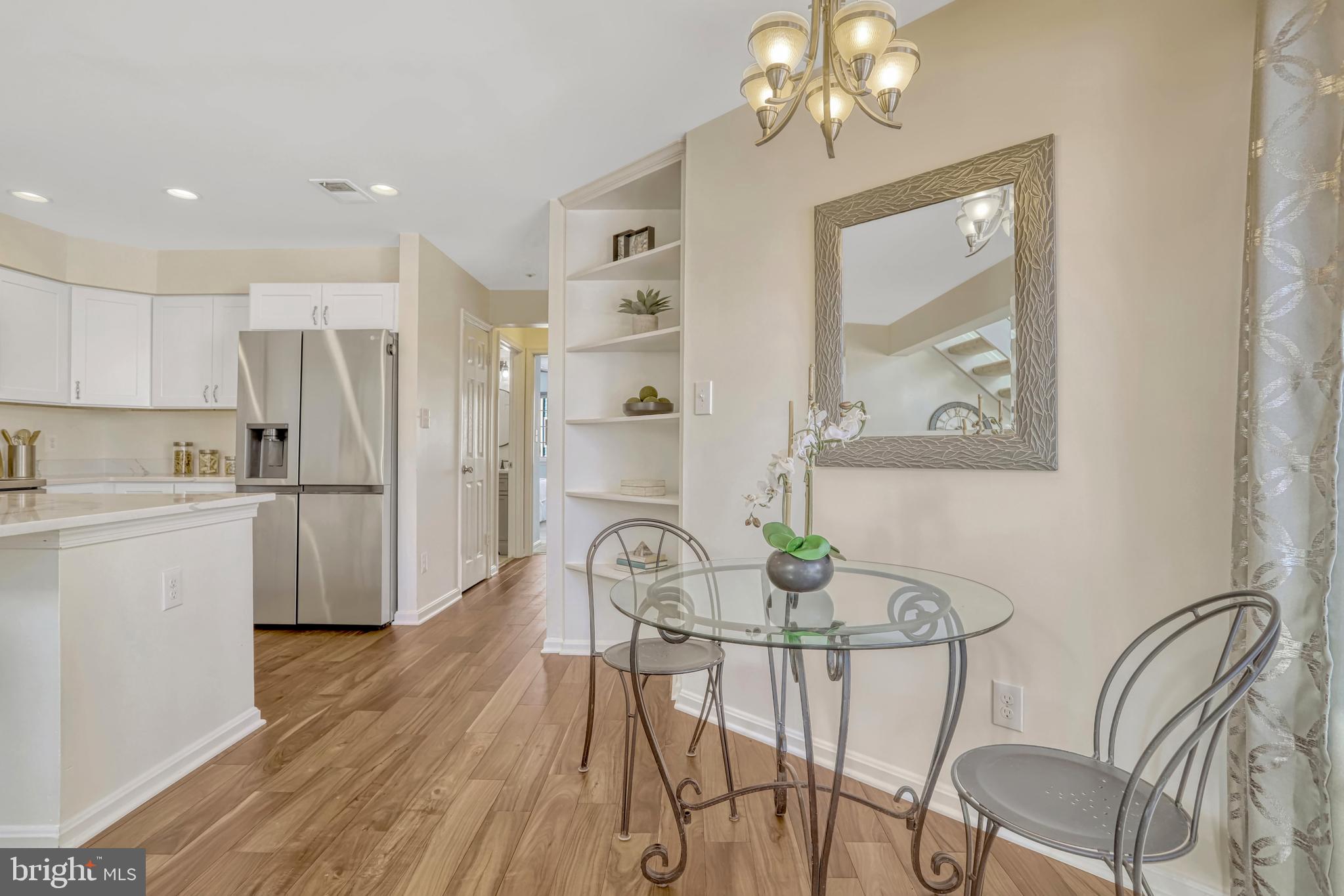 TIERS AT MANCHESTER LAKE - Residential