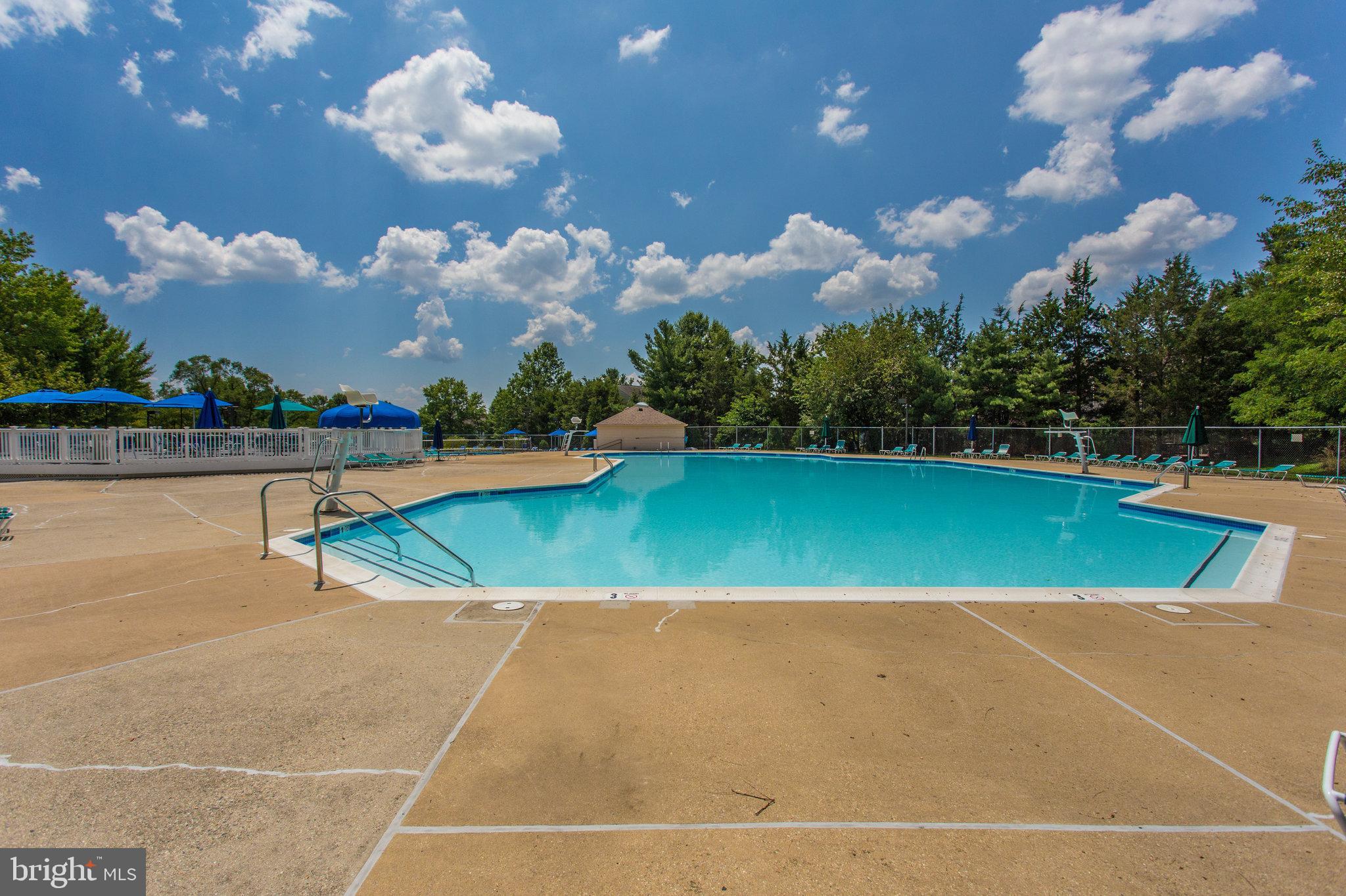 TIERS AT MANCHESTER LAKE - Residential