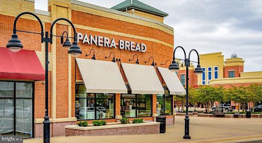 TIERS AT MANCHESTER LAKE - Residential