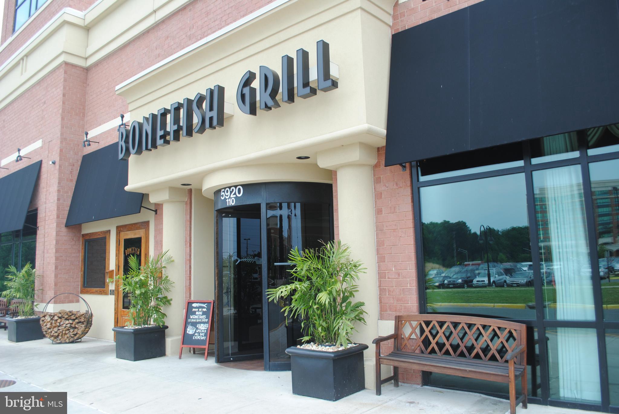 TIERS AT MANCHESTER LAKE - Residential