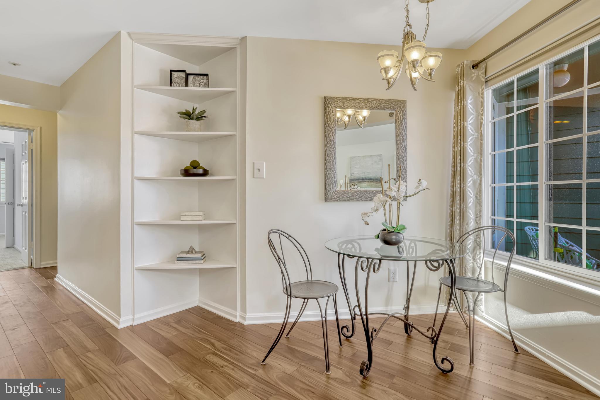 TIERS AT MANCHESTER LAKE - Residential