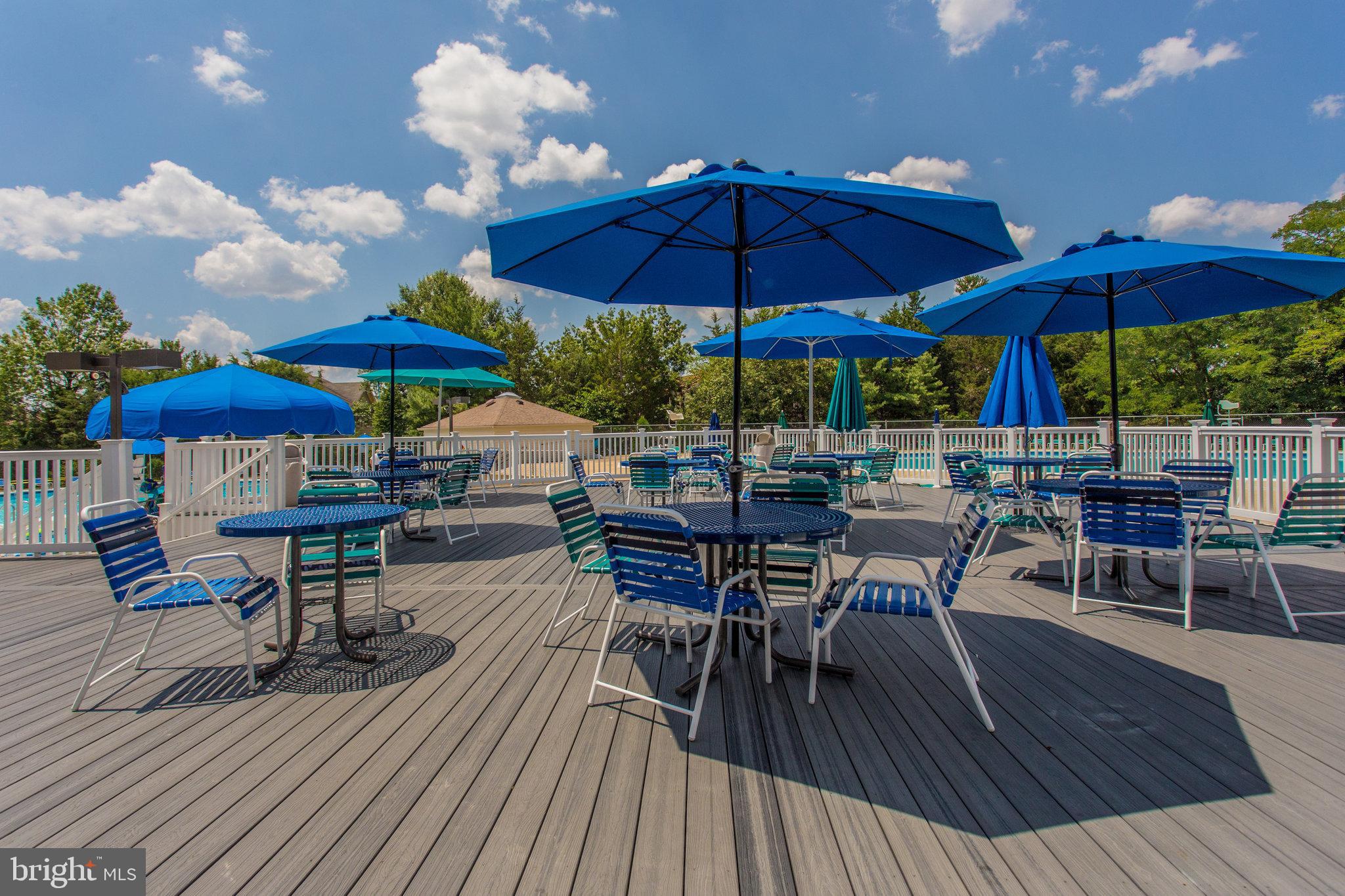 TIERS AT MANCHESTER LAKE - Residential