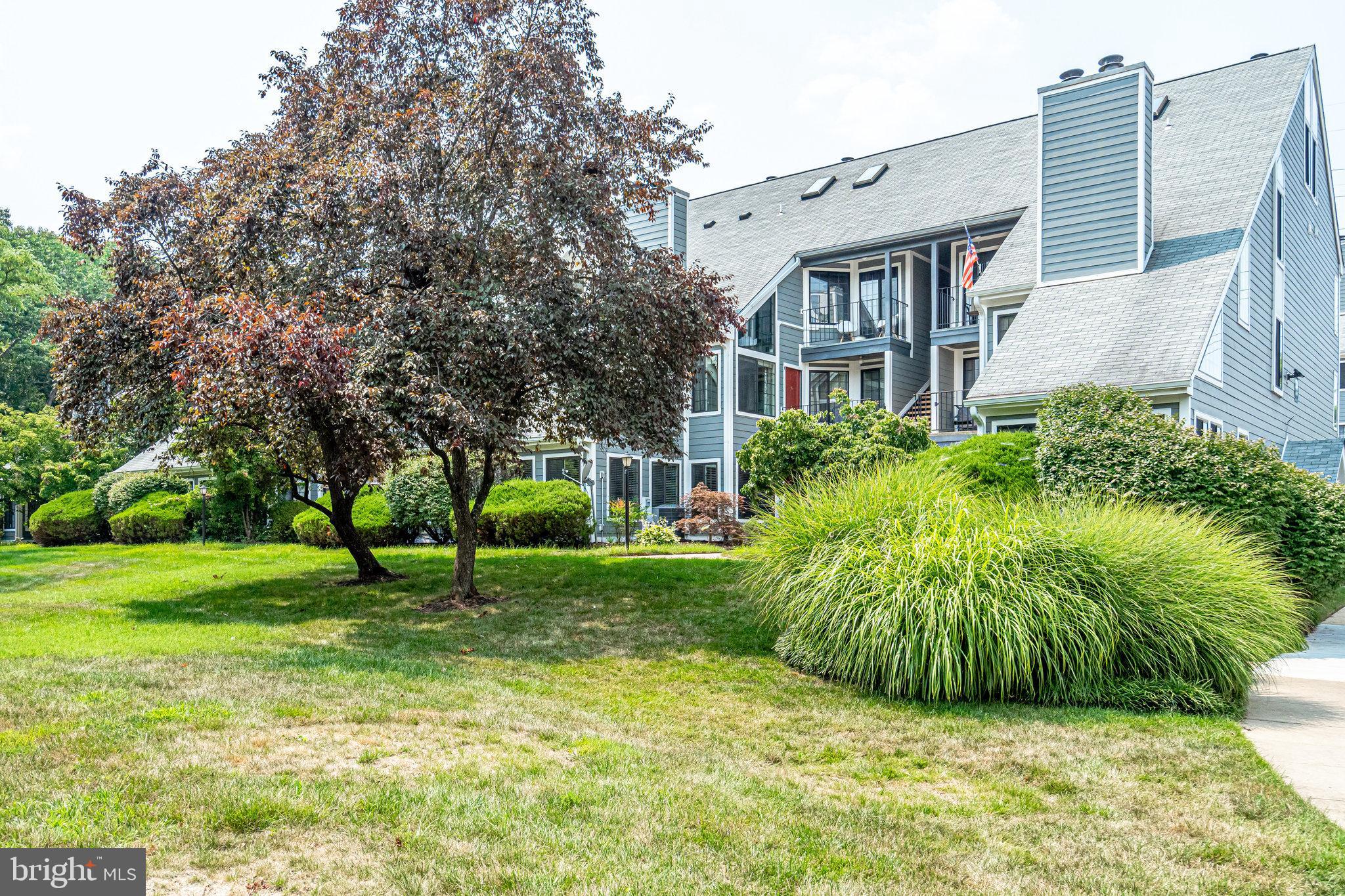TIERS AT MANCHESTER LAKE - Residential