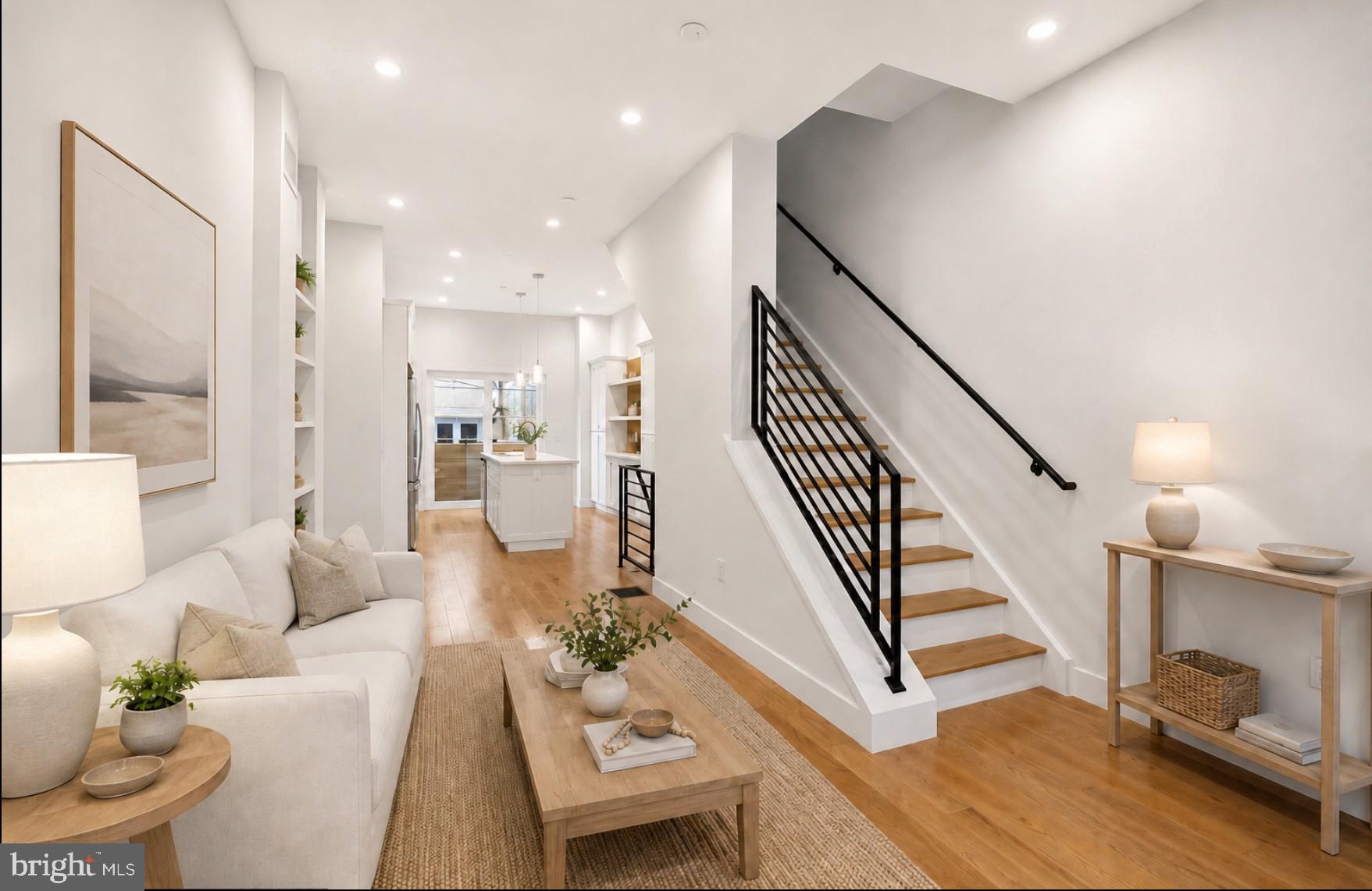527 SIGEL STREET