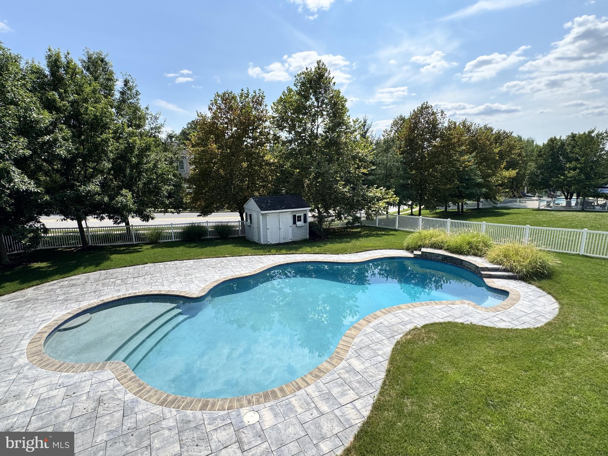 STERLING GLEN - Residential