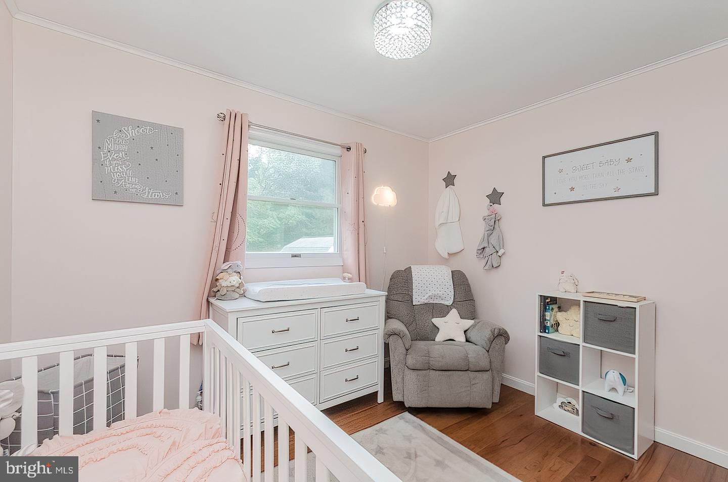 MEL-LON EAST - Residential