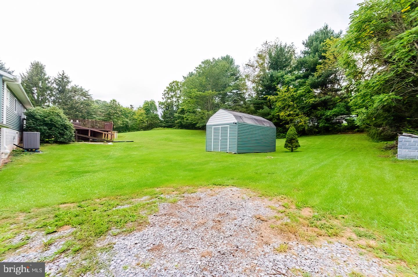 MEL-LON EAST - Residential