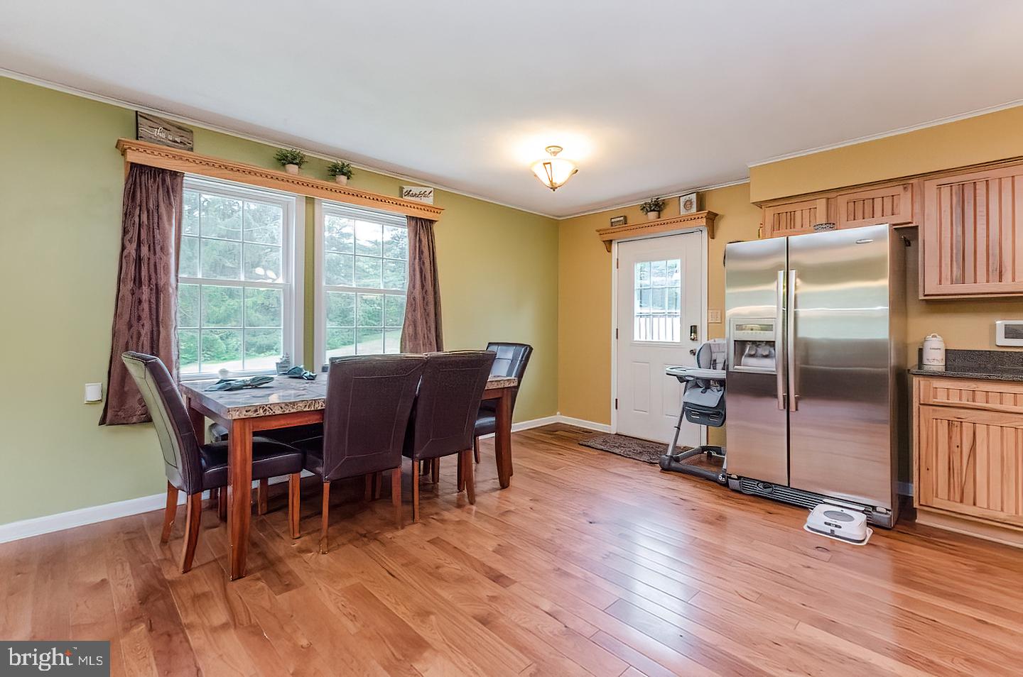 MEL-LON EAST - Residential