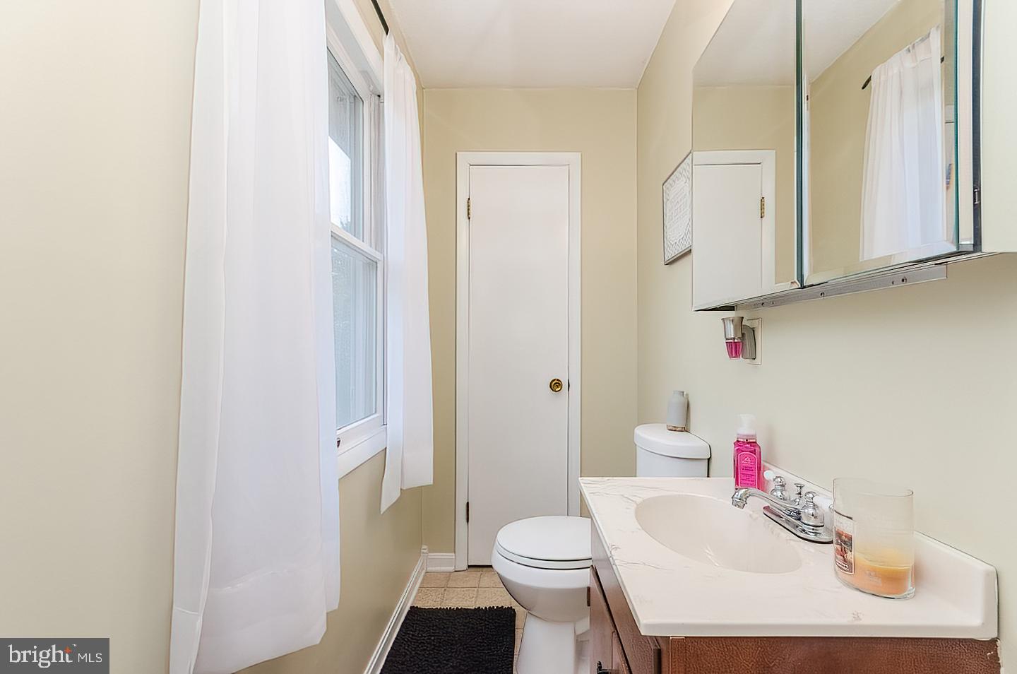 MEL-LON EAST - Residential