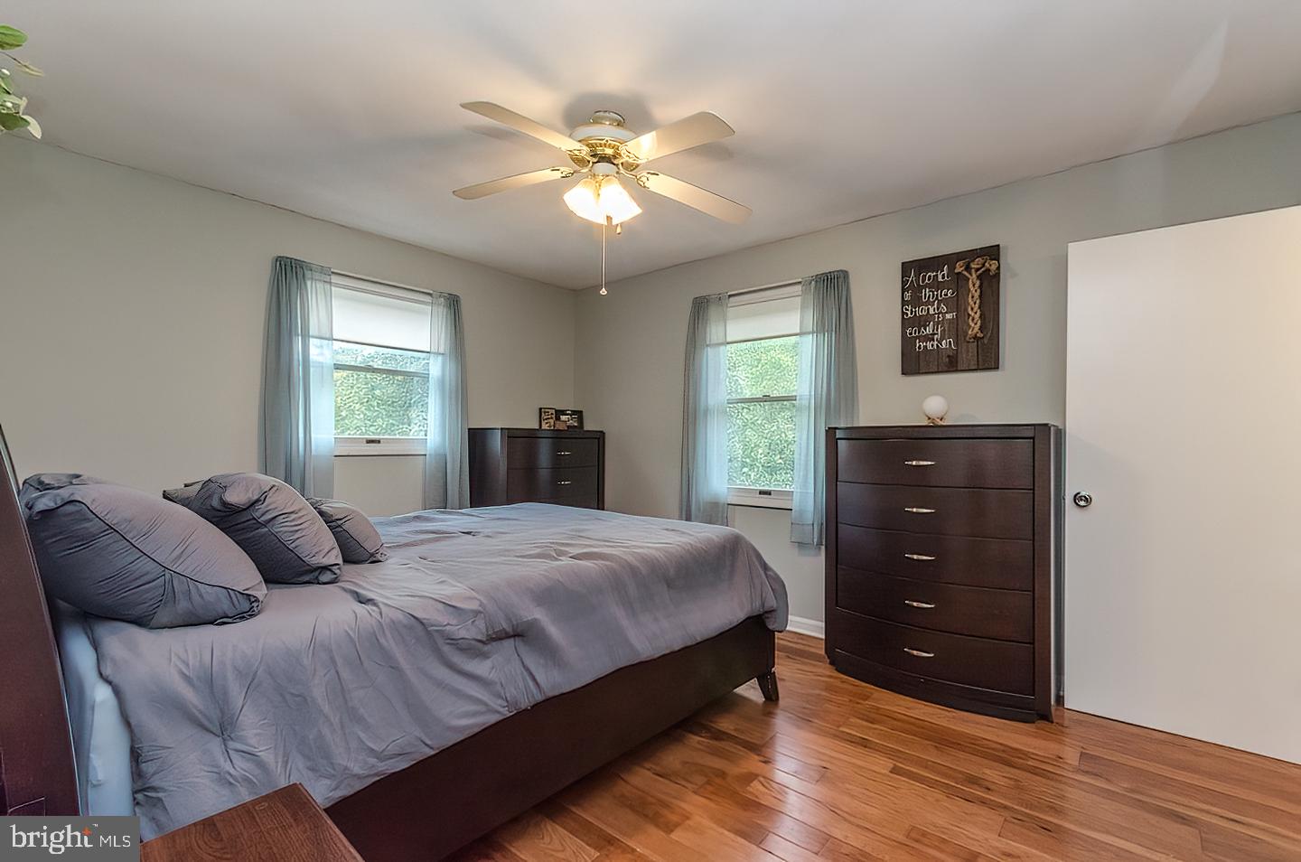 MEL-LON EAST - Residential