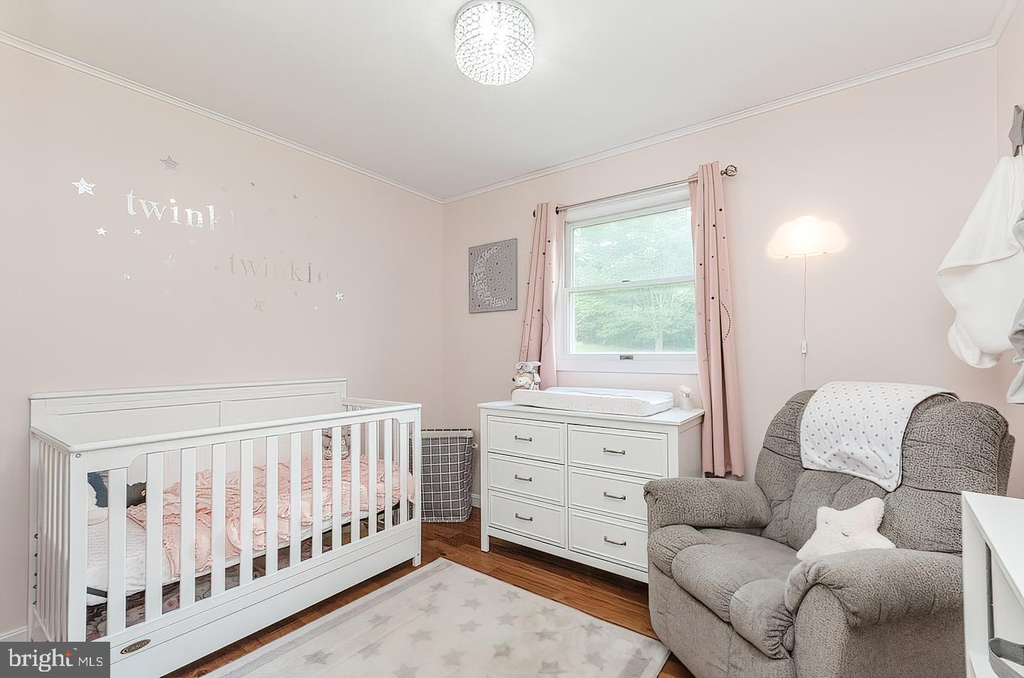 MEL-LON EAST - Residential