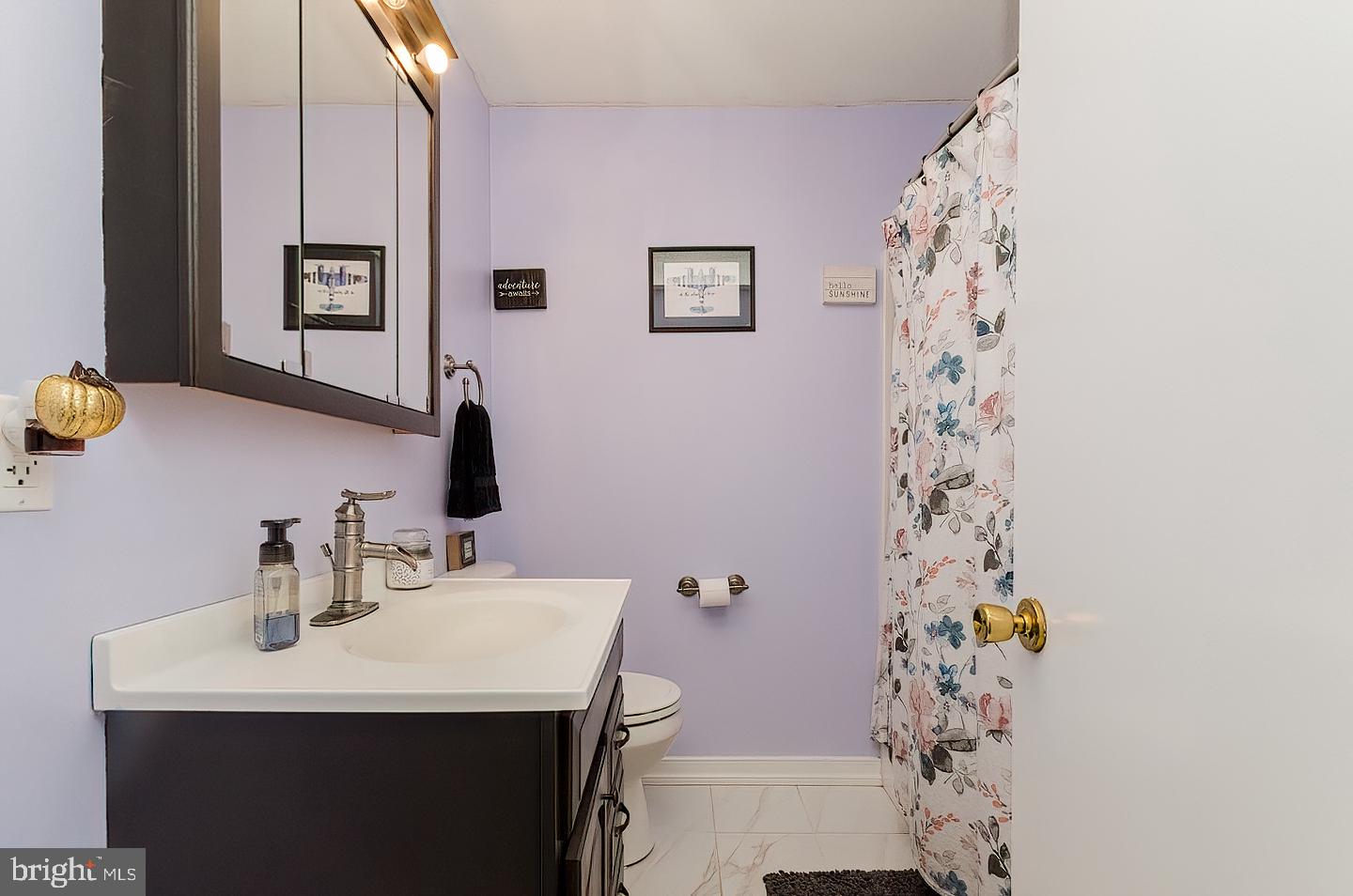 MEL-LON EAST - Residential