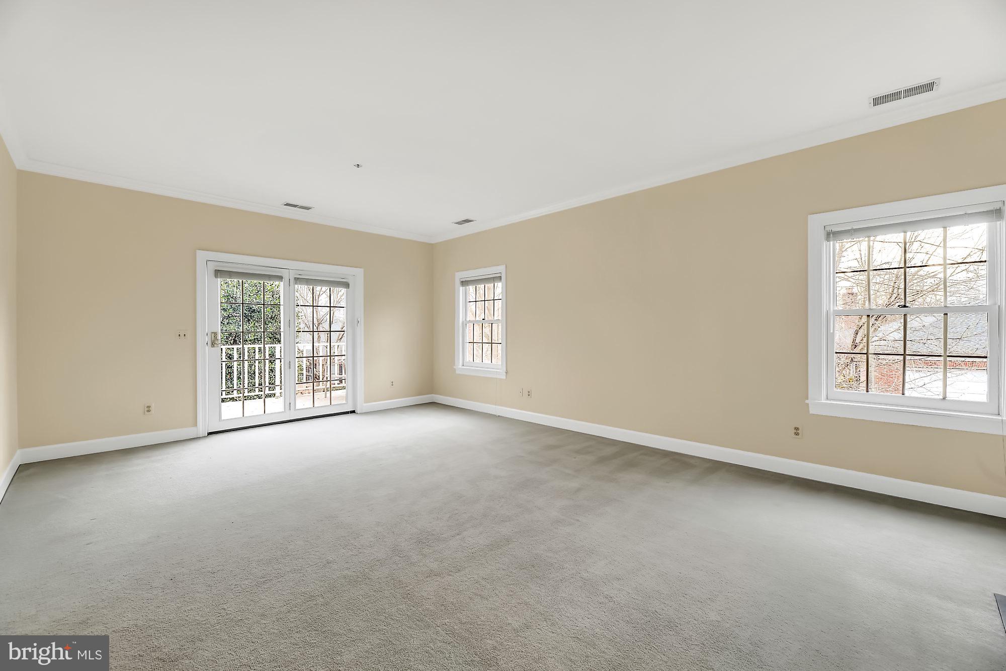 LUTHERVILLE - Residential