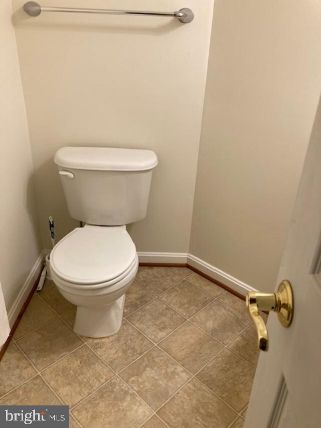 GROVE AT HUNTLEY MEADOWS - Residential Lease