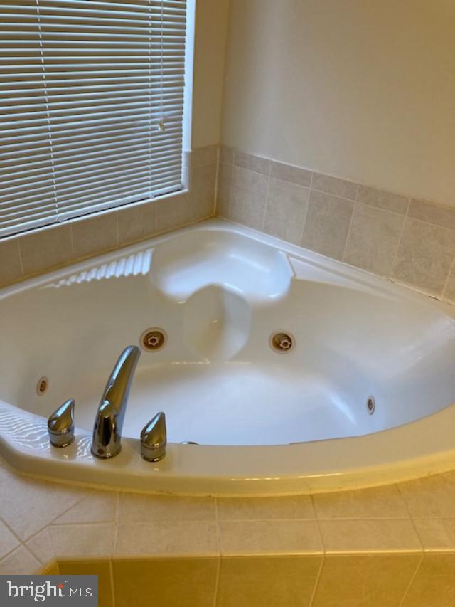 GROVE AT HUNTLEY MEADOWS - Residential Lease