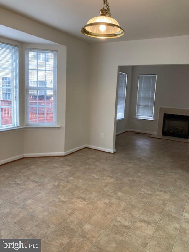 GROVE AT HUNTLEY MEADOWS - Residential Lease