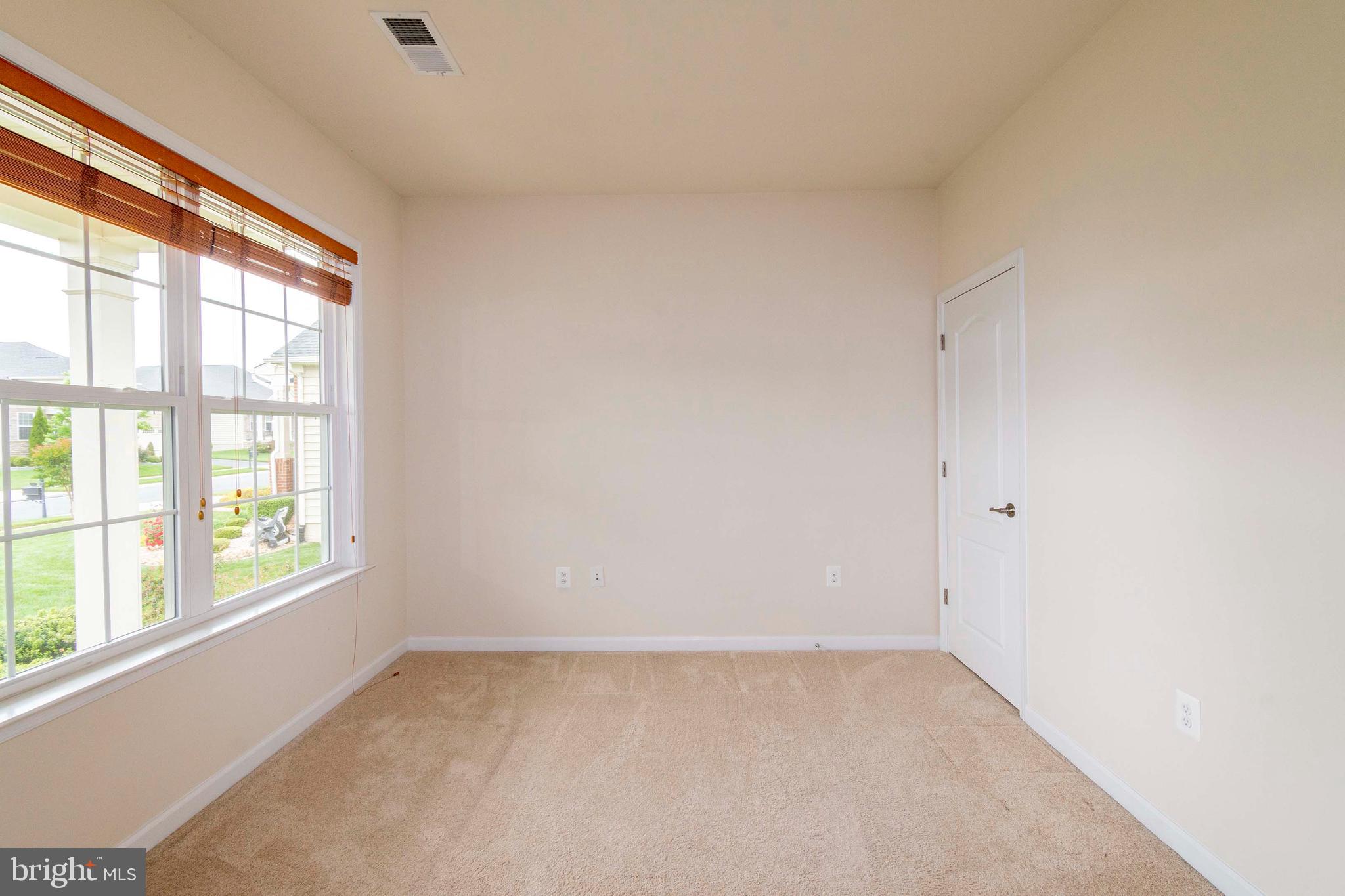 VIRGINIA HERITAGE AT LEE'S PARK - Residential