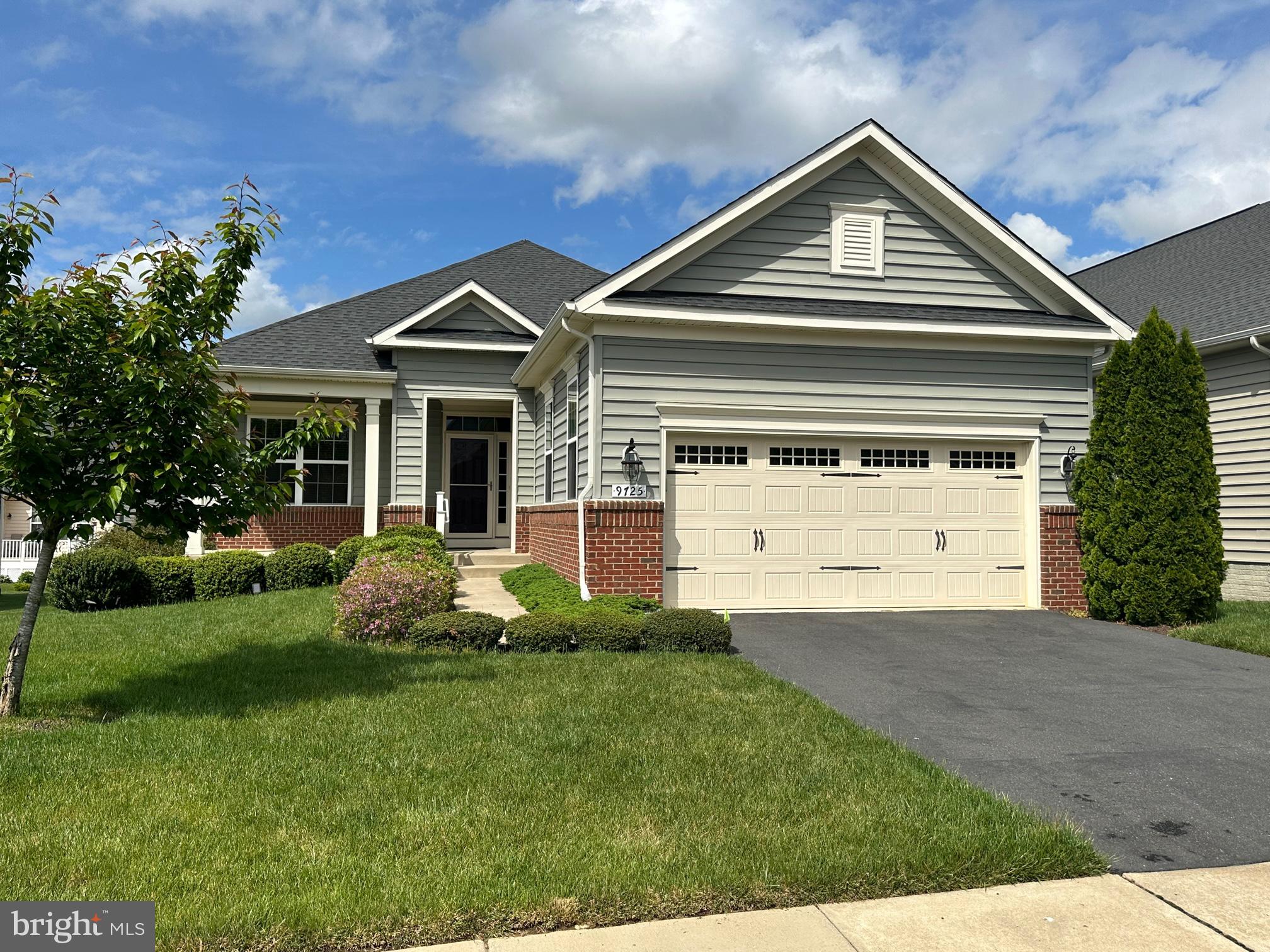 VIRGINIA HERITAGE AT LEE'S PARK - Residential