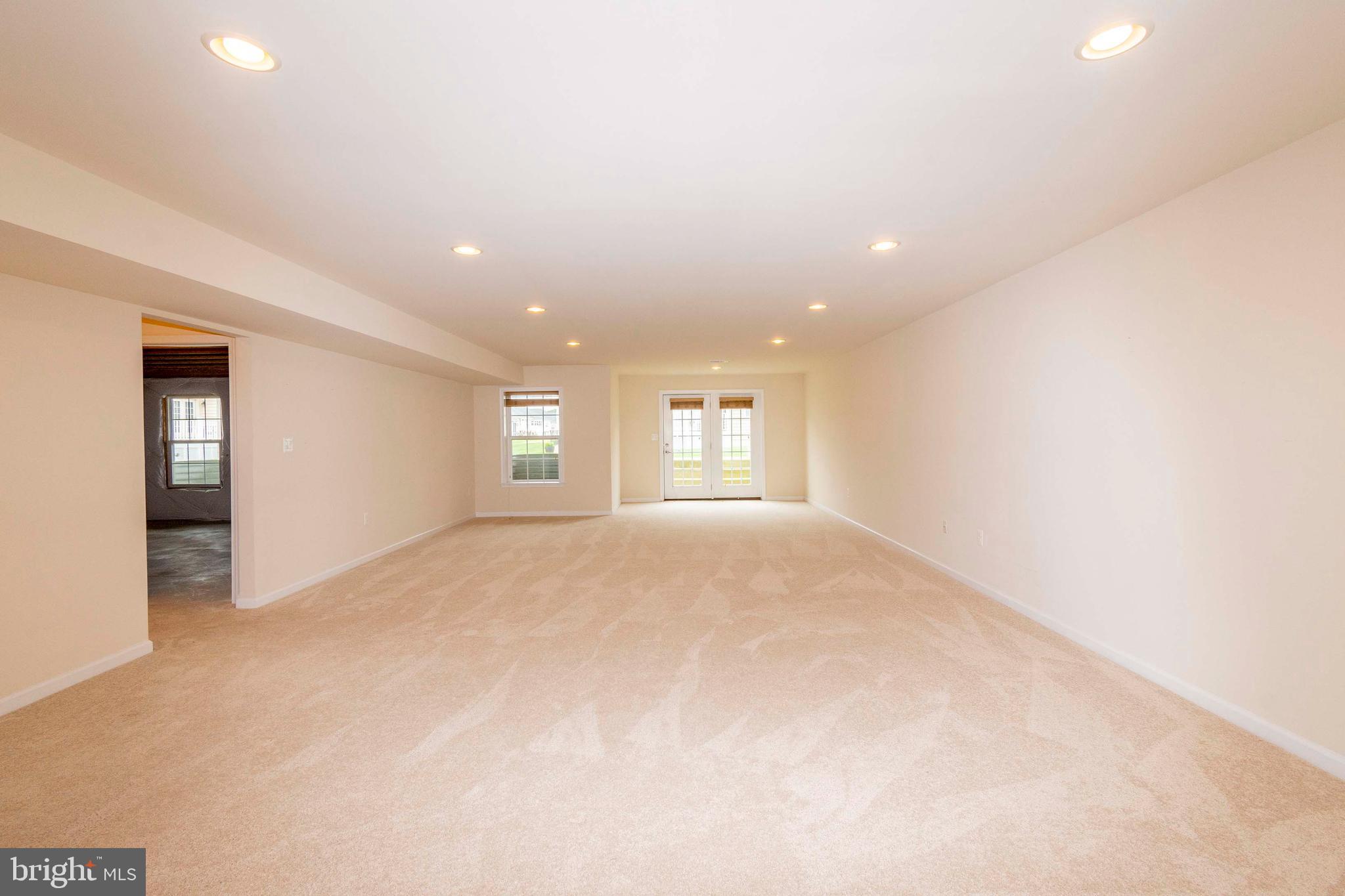 VIRGINIA HERITAGE AT LEE'S PARK - Residential