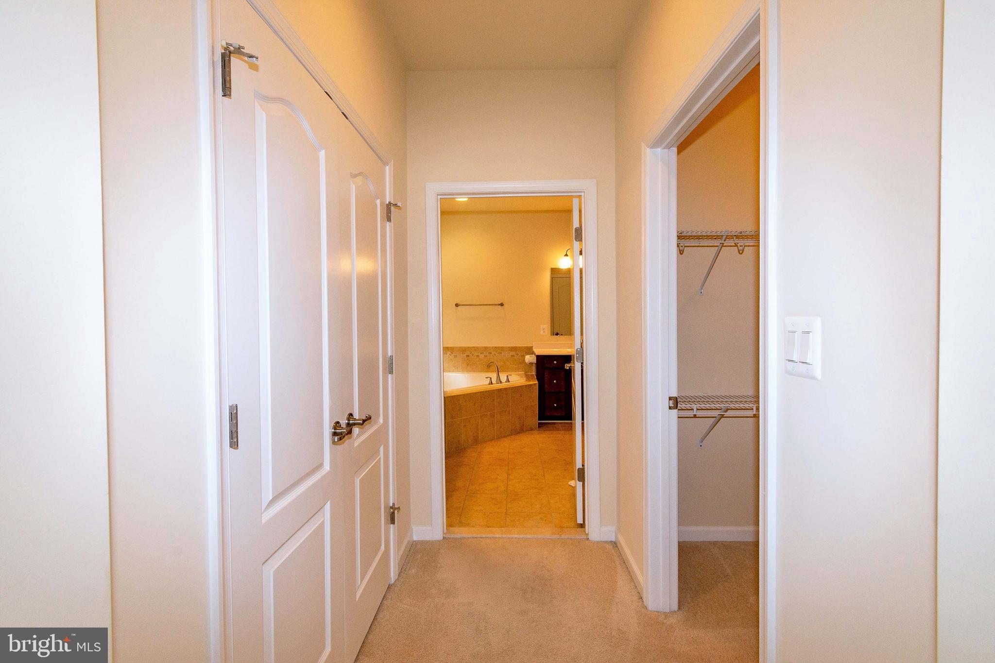 VIRGINIA HERITAGE AT LEE'S PARK - Residential