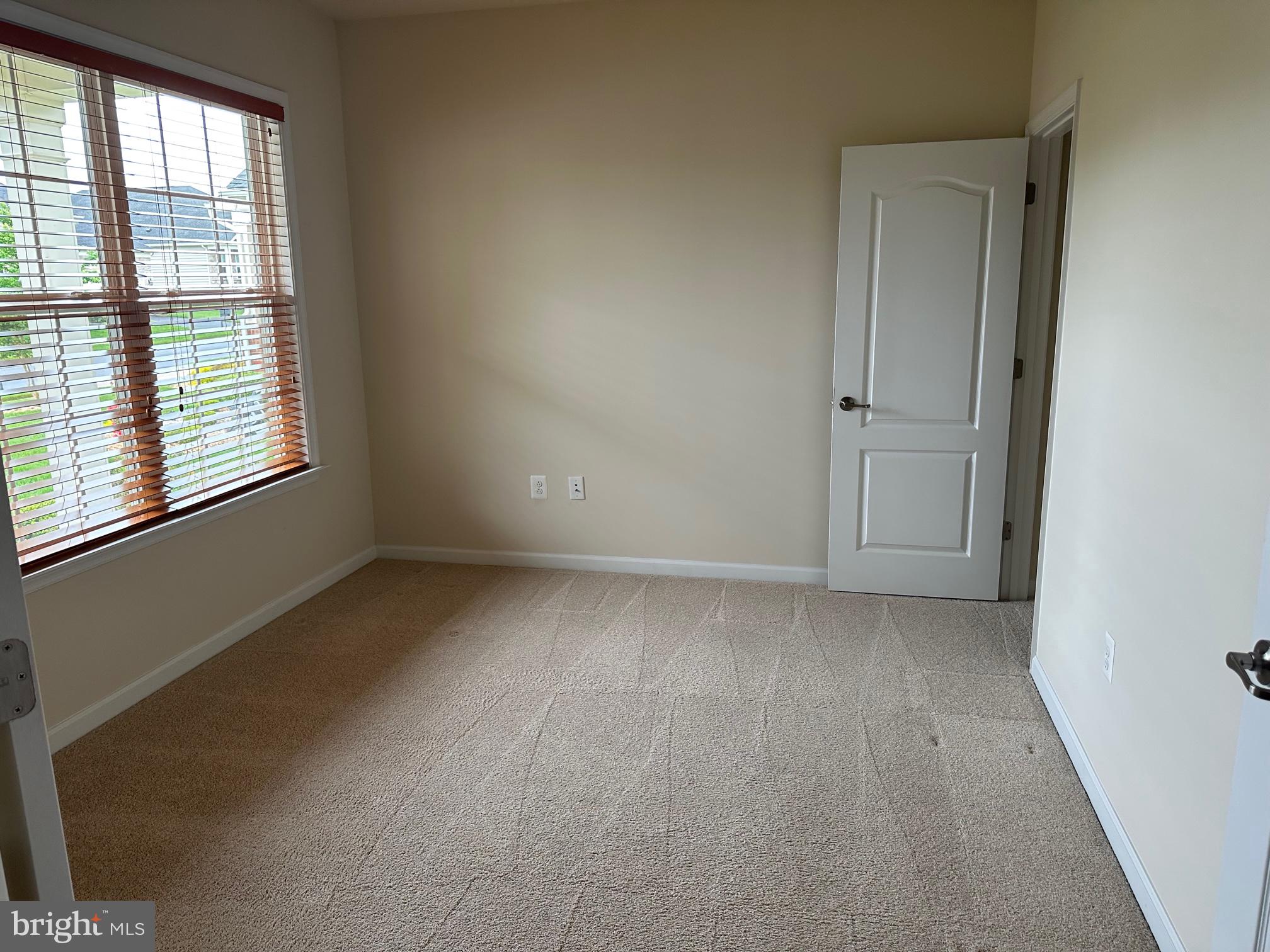 VIRGINIA HERITAGE AT LEE'S PARK - Residential