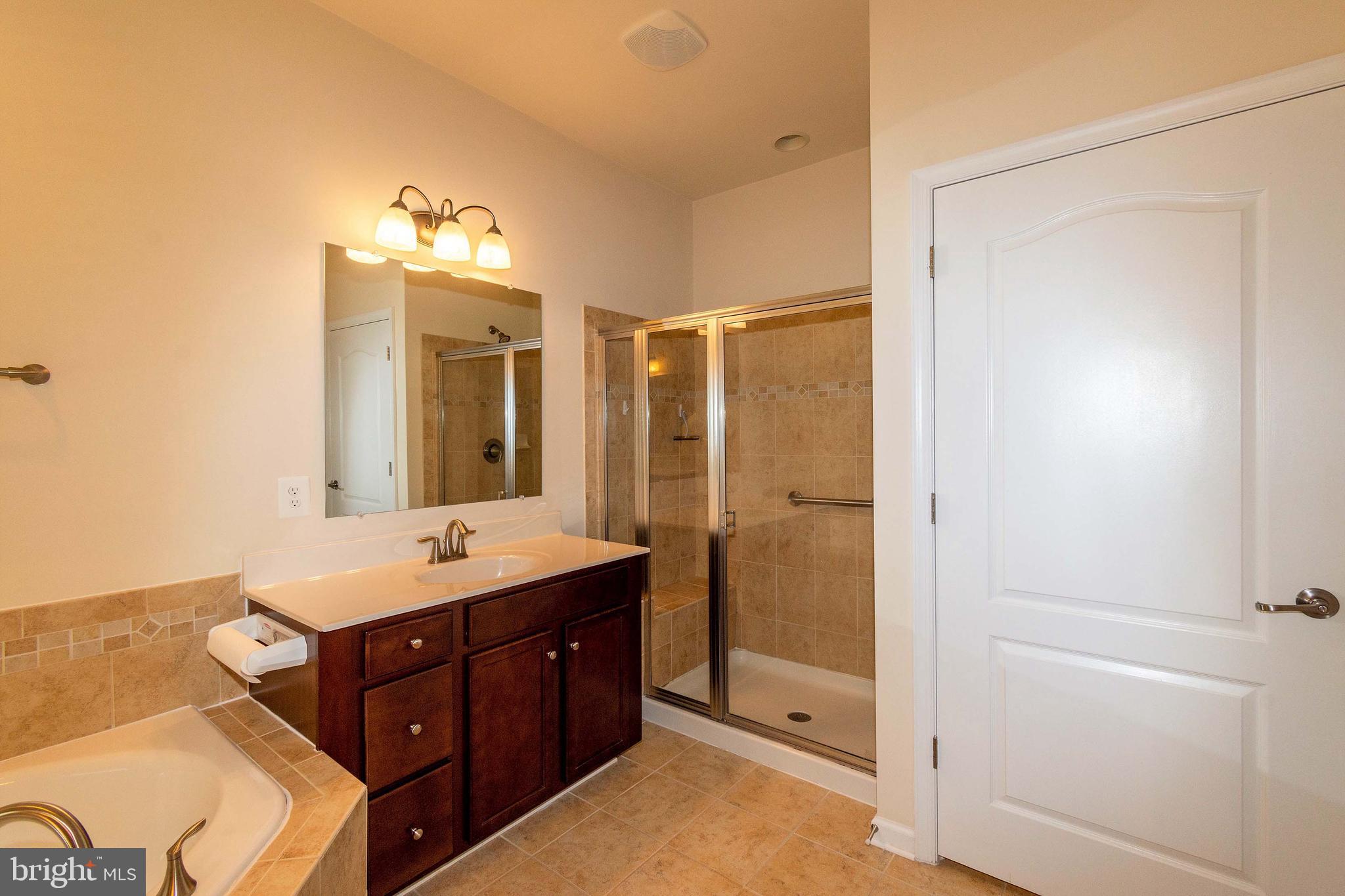 VIRGINIA HERITAGE AT LEE'S PARK - Residential