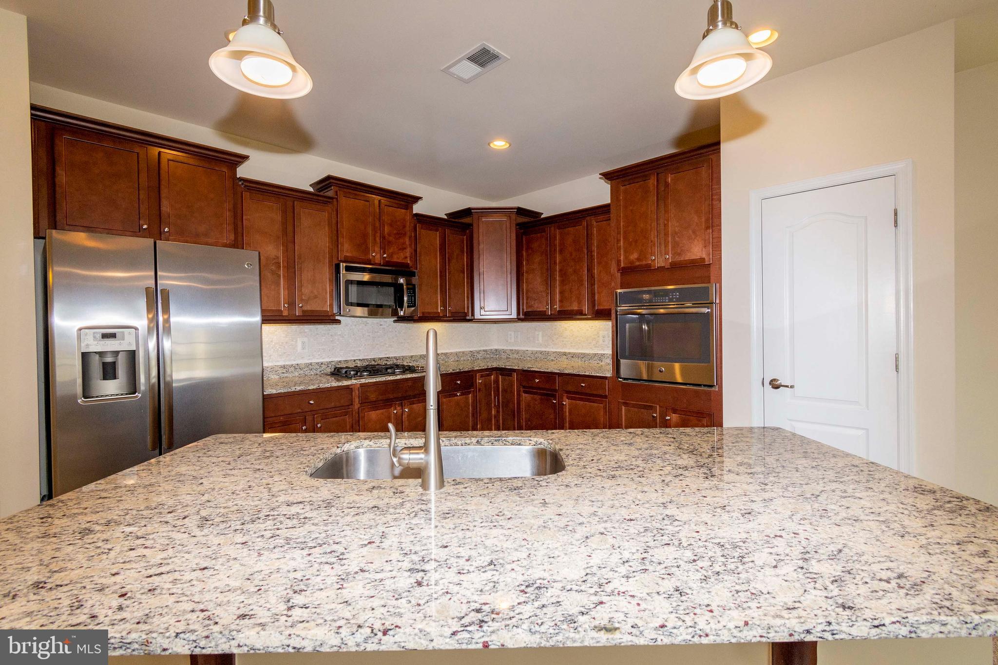 VIRGINIA HERITAGE AT LEE'S PARK - Residential