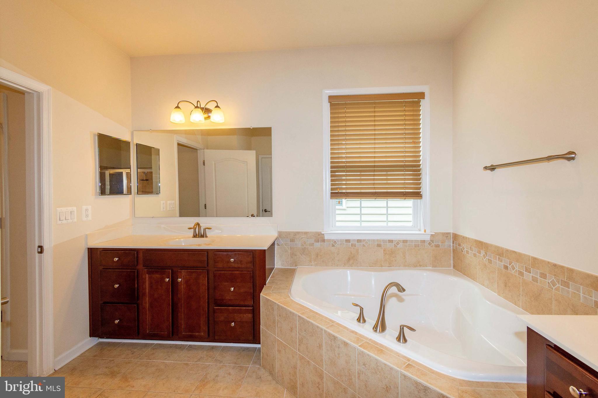 VIRGINIA HERITAGE AT LEE'S PARK - Residential