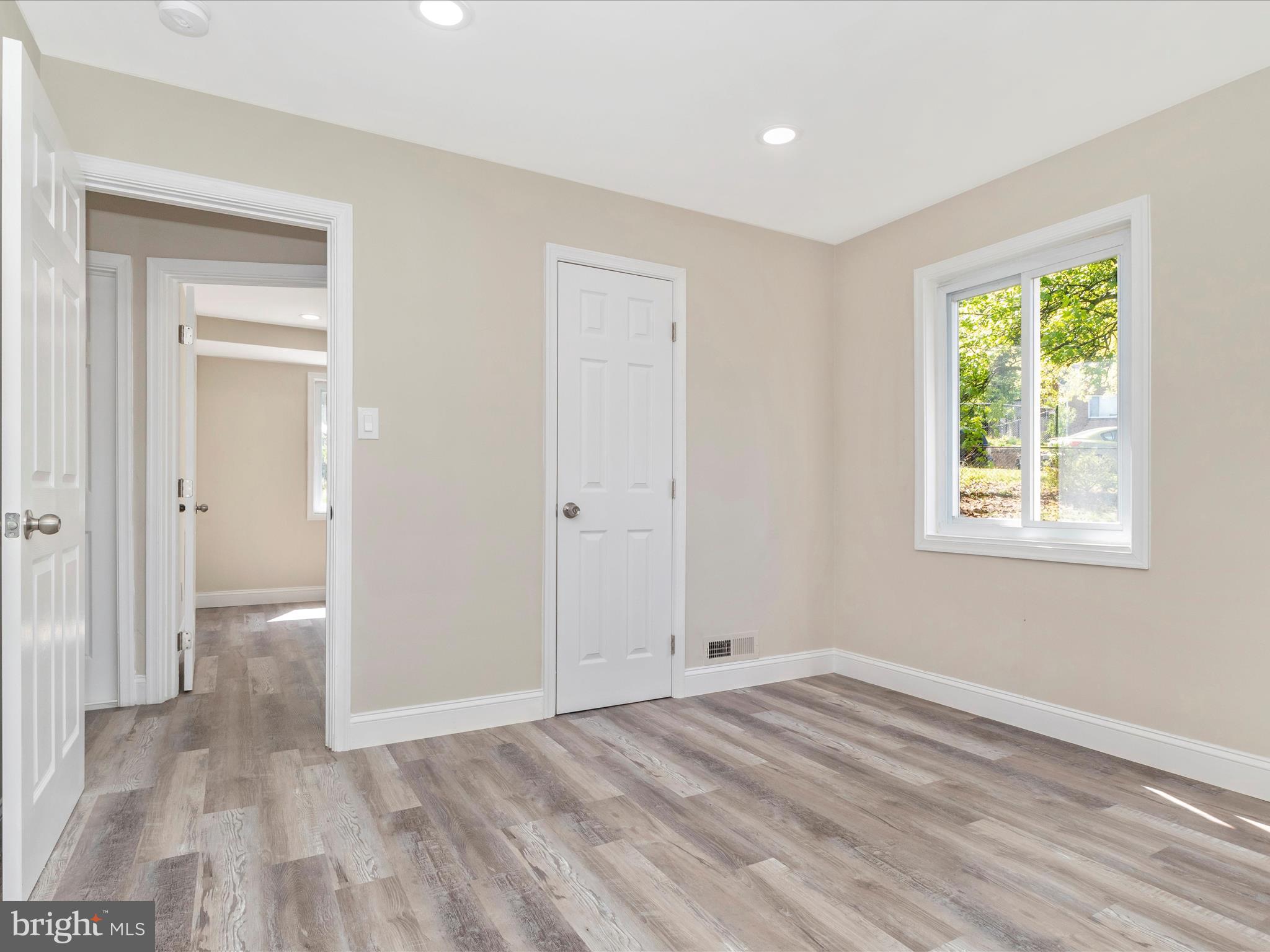 SOUTH CHEVERLY FOREST - Residential