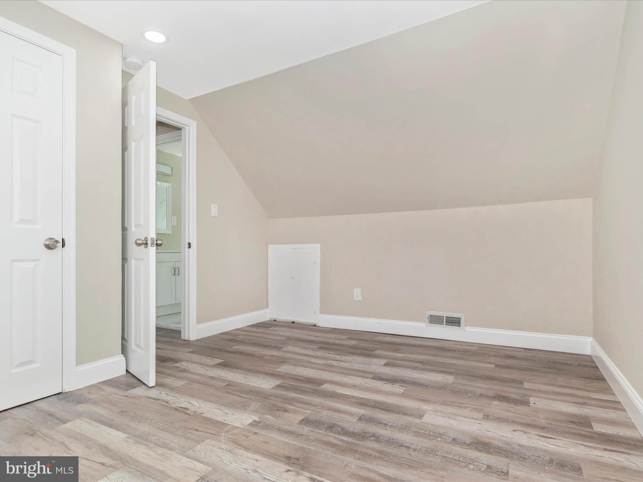 SOUTH CHEVERLY FOREST - Residential