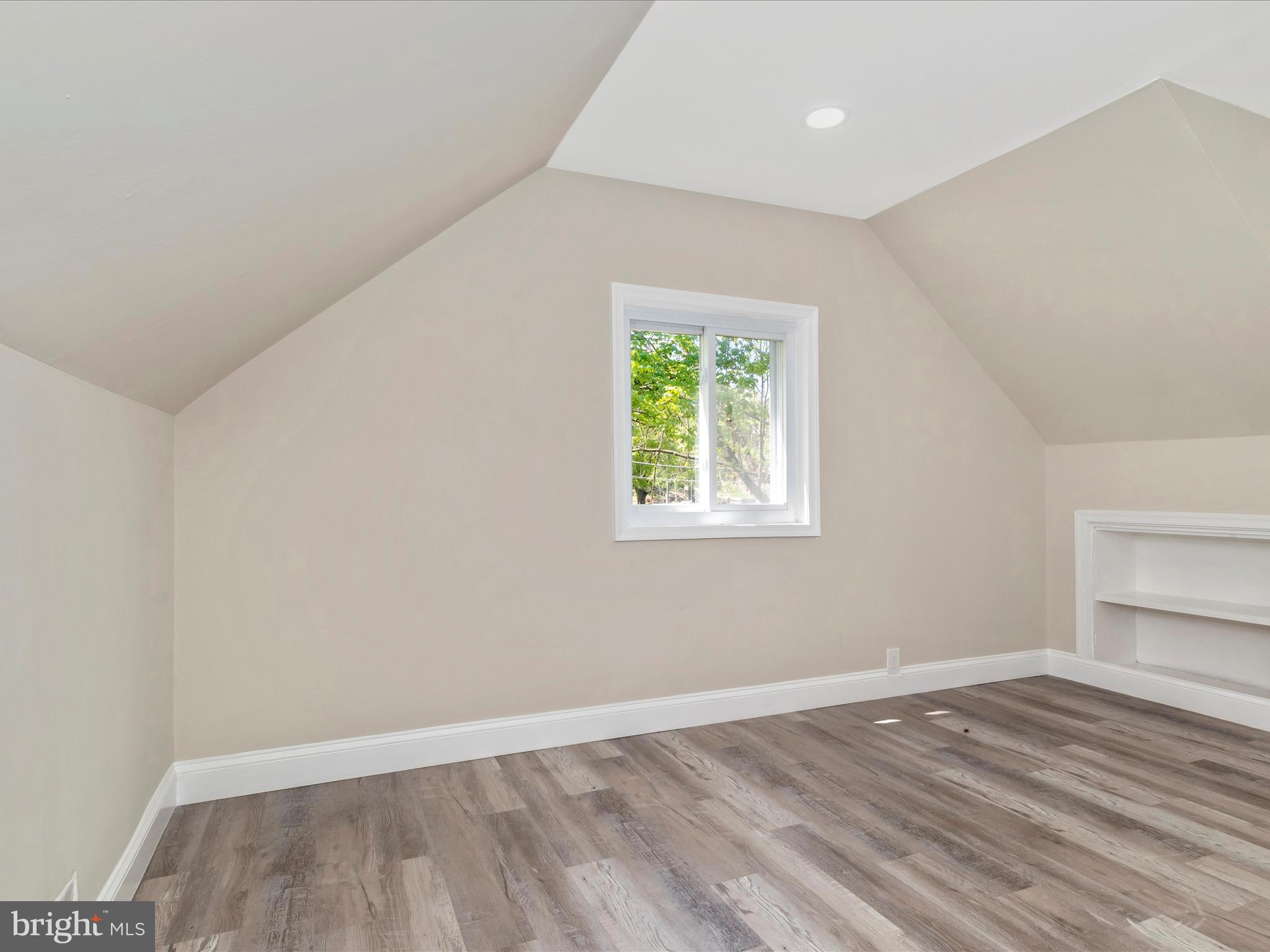 SOUTH CHEVERLY FOREST - Residential