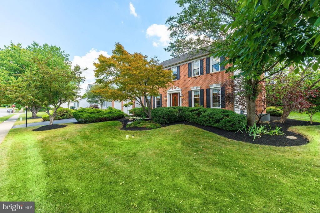 Photo of 121 Scarlet Drive, CONSHOHOCKEN, PA 19428 (MLS # PAMC2154094)