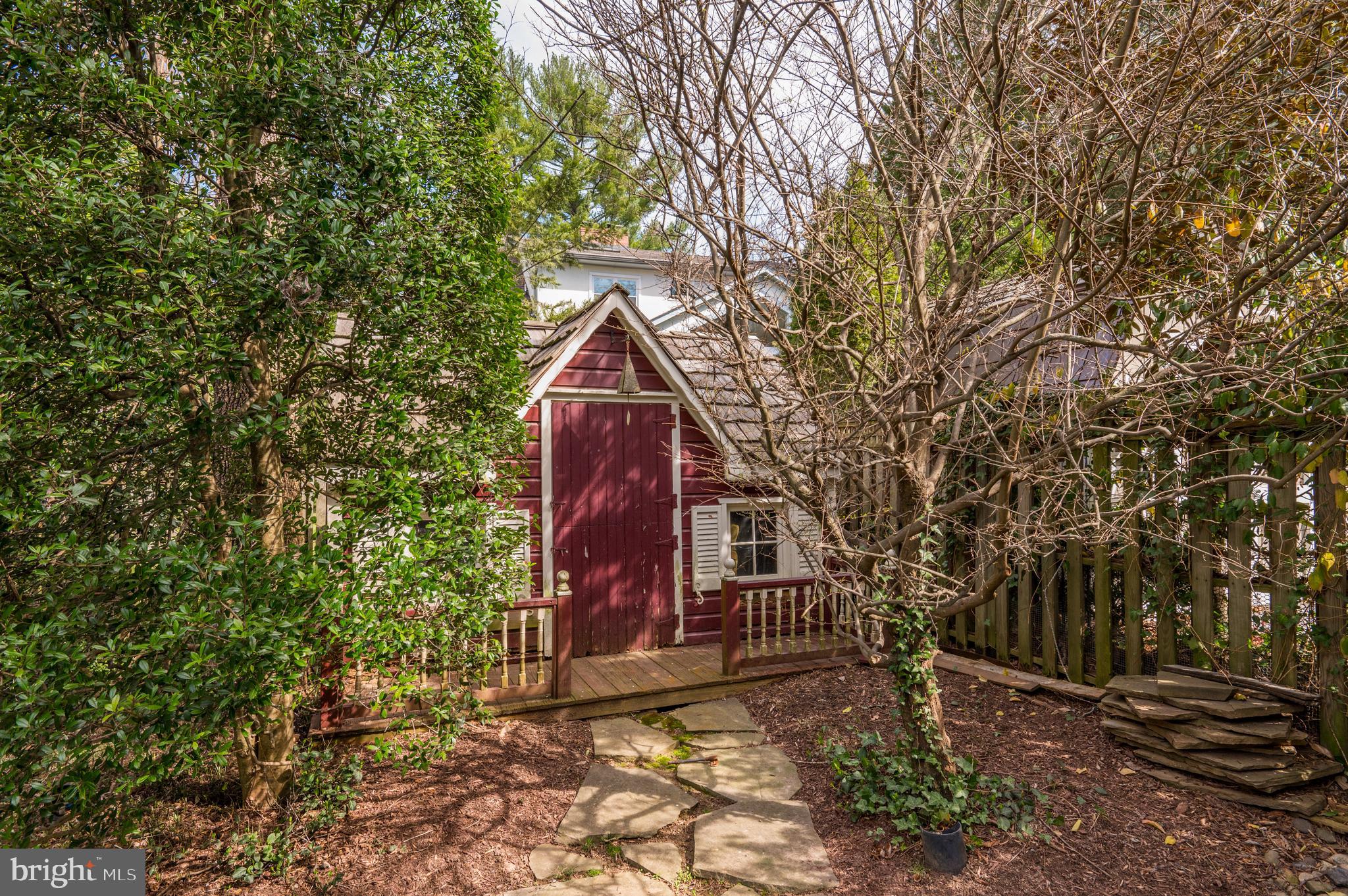 CHEVY CHASE - Residential