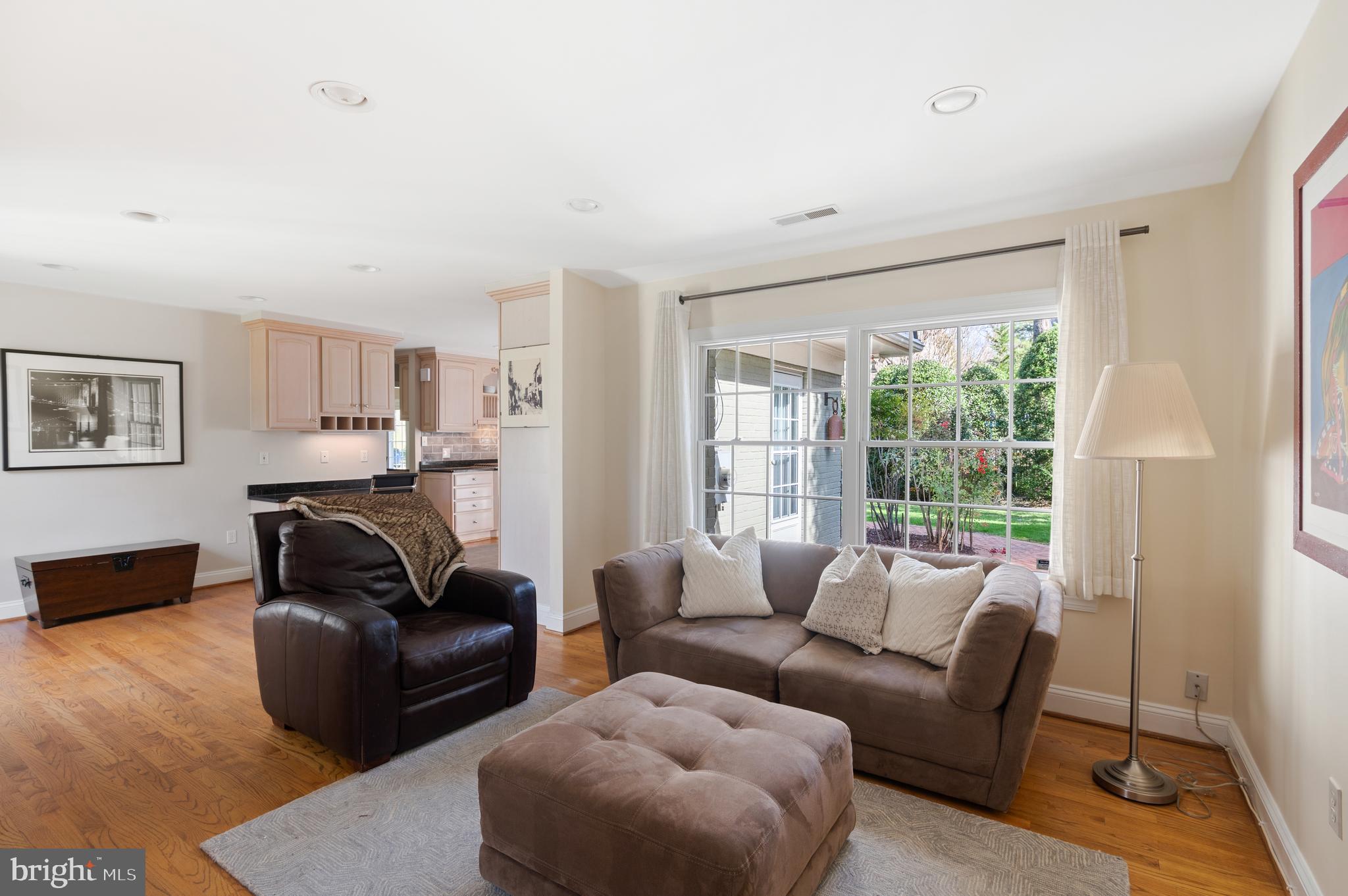 CHEVY CHASE - Residential