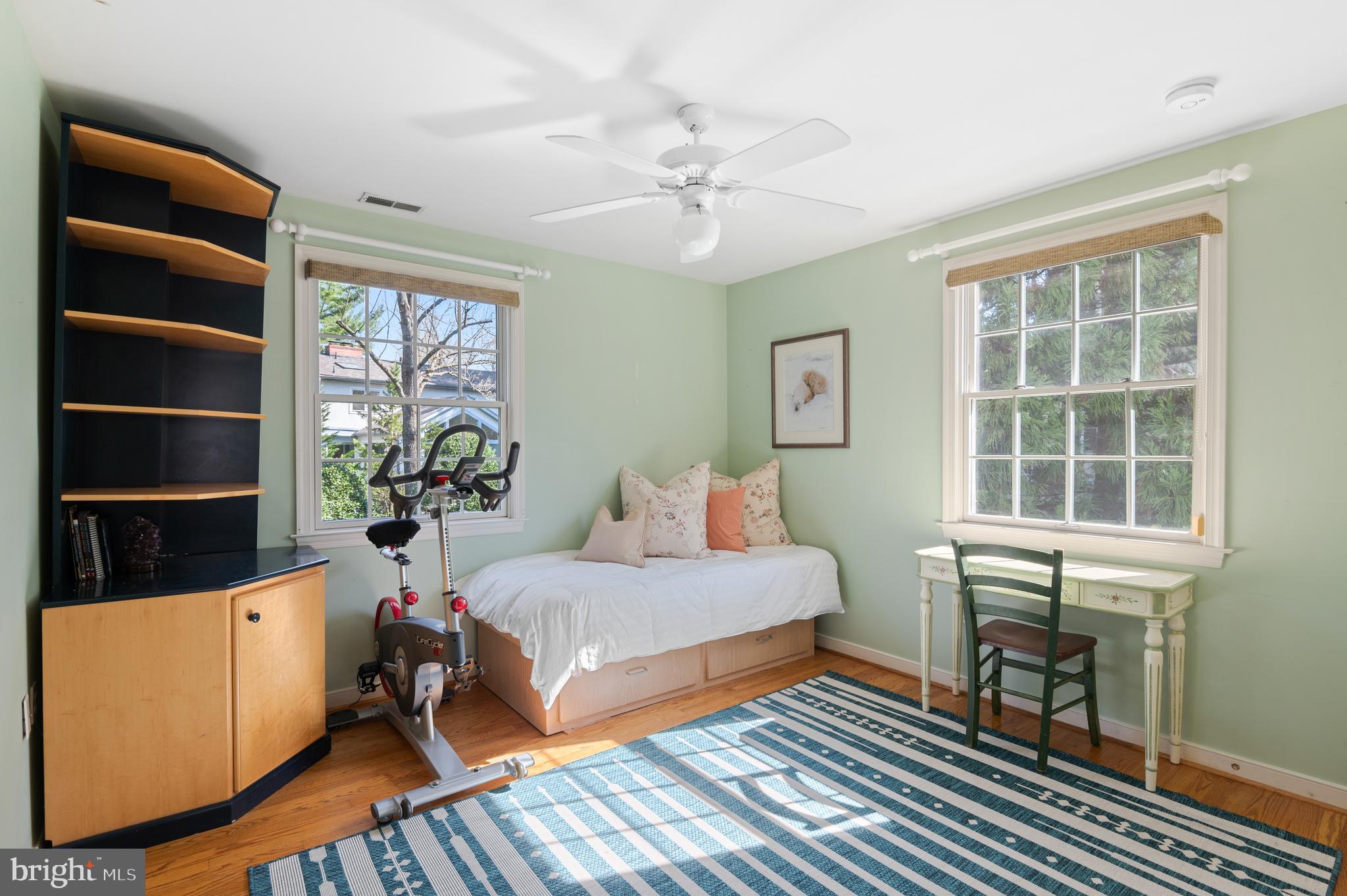 CHEVY CHASE - Residential