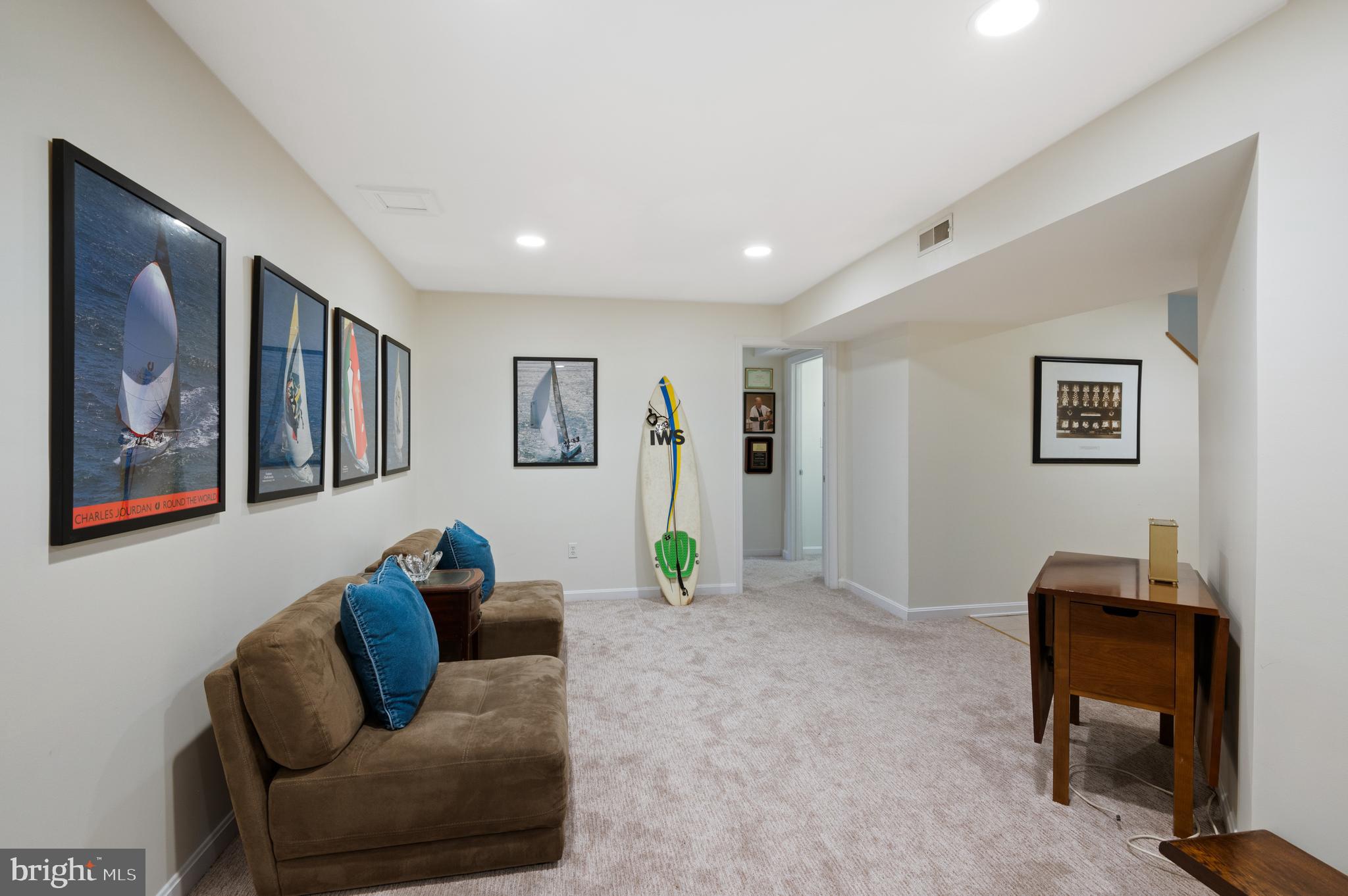 CHEVY CHASE - Residential