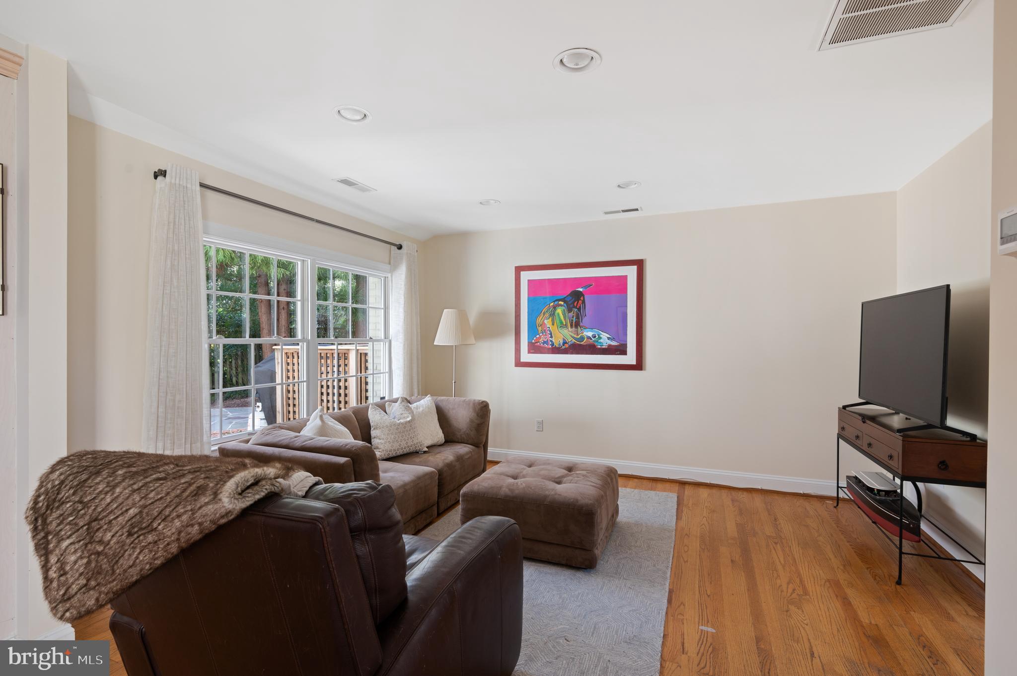 CHEVY CHASE - Residential