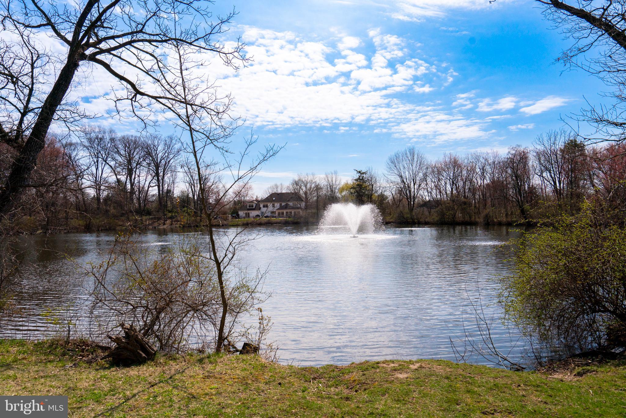 OXFORD OF BLUE BELL - Residential