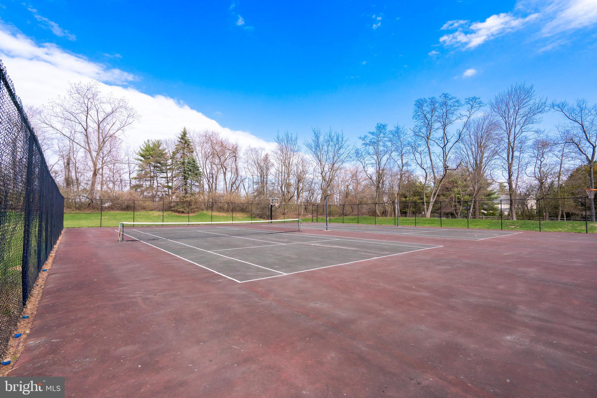 OXFORD OF BLUE BELL - Residential