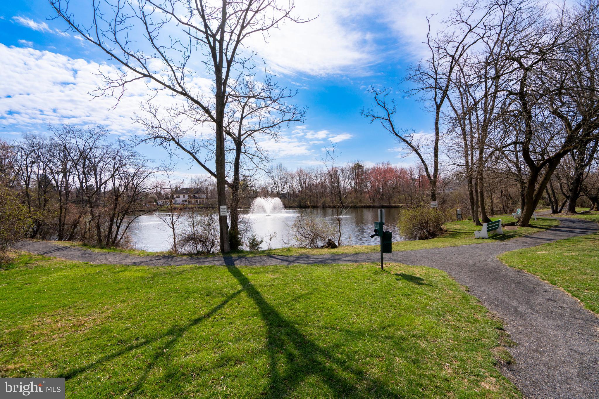 OXFORD OF BLUE BELL - Residential