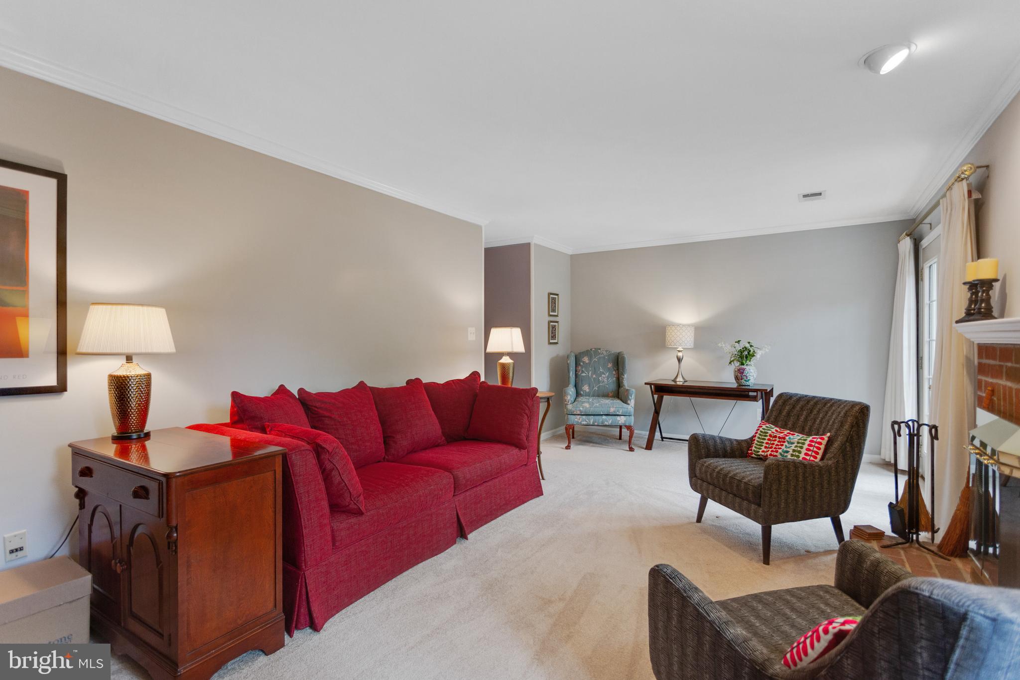 OAKBOROUGH SQUARE - Residential