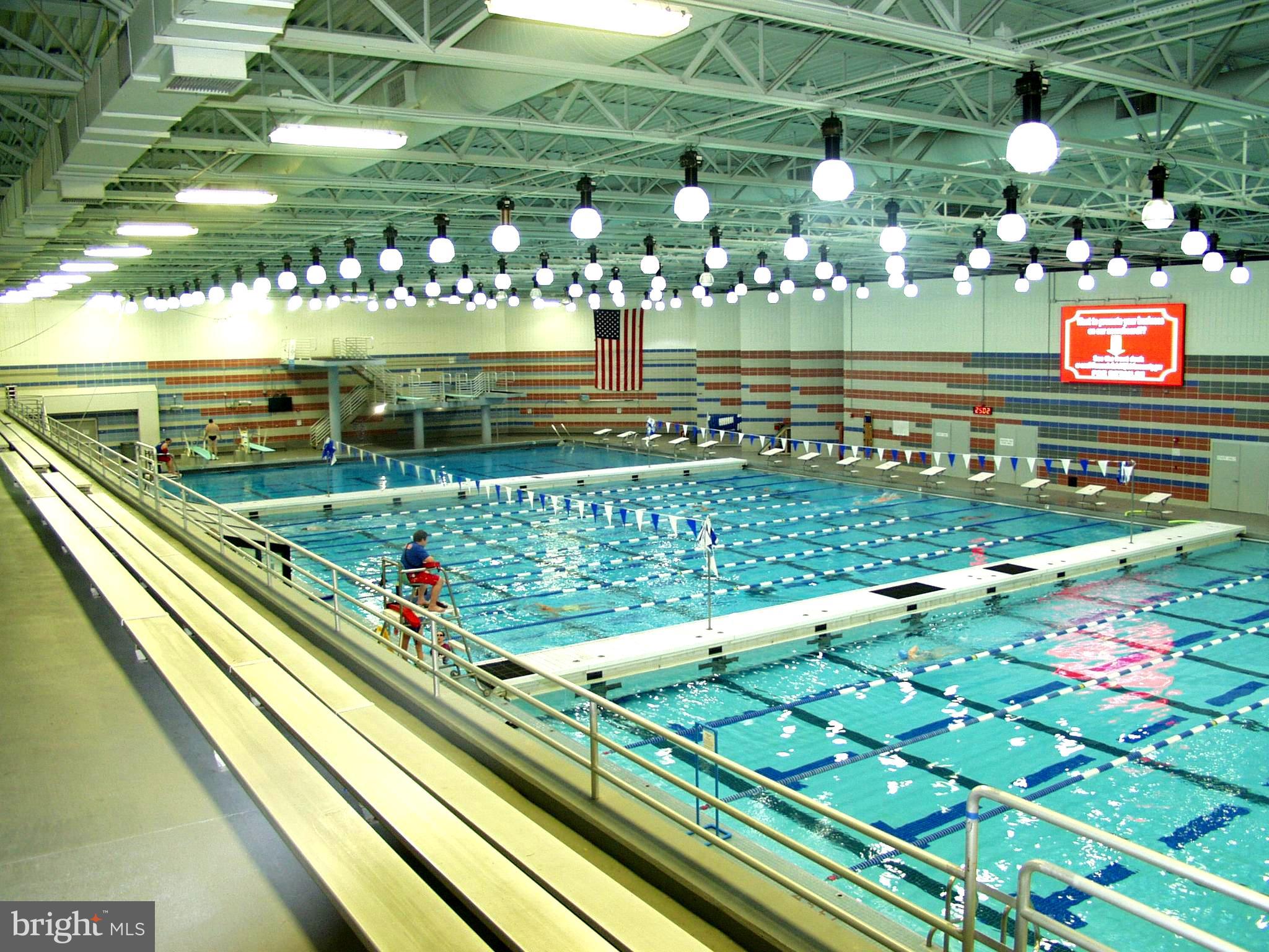 OAKBOROUGH SQUARE - Residential