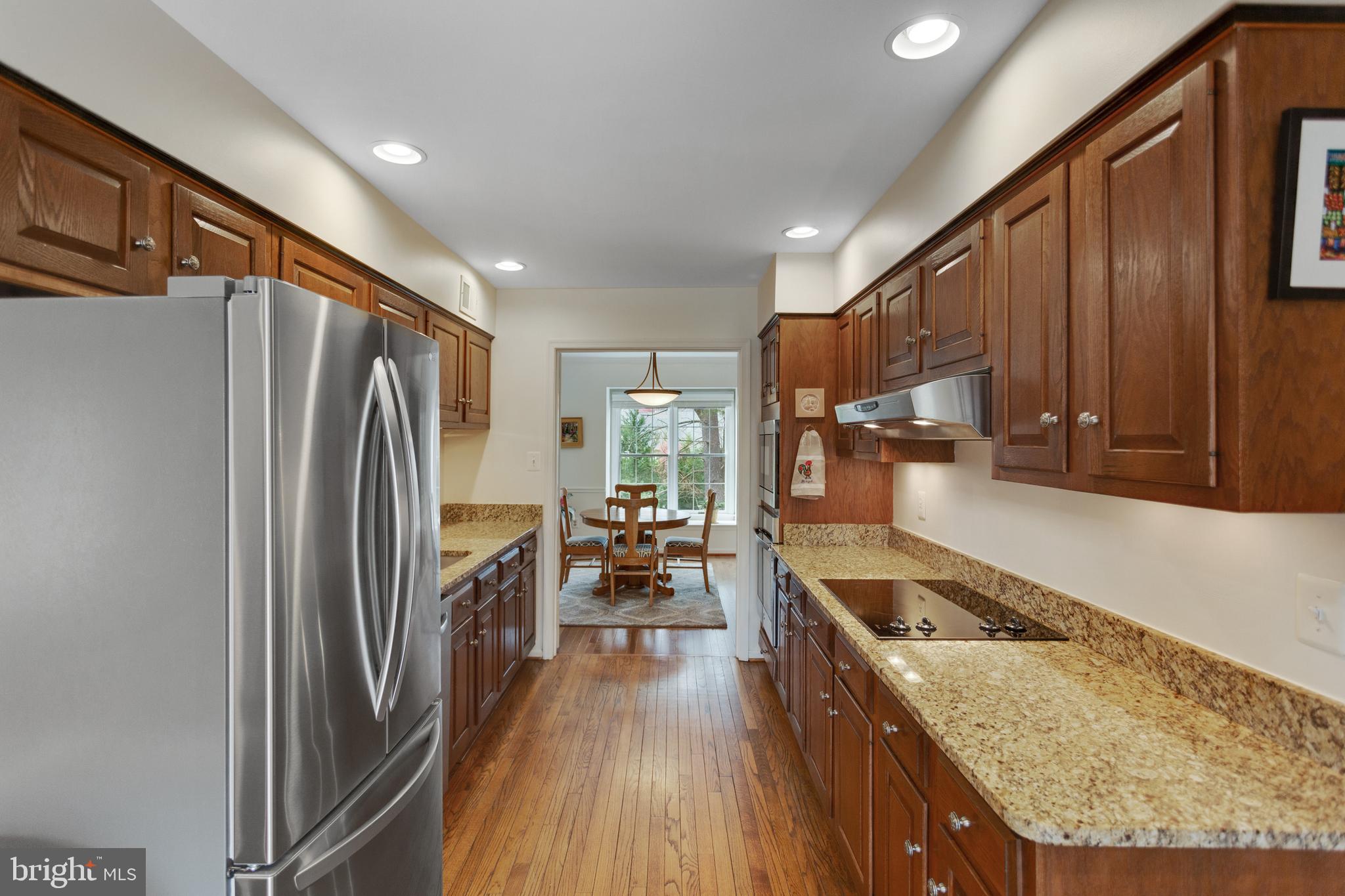 OAKBOROUGH SQUARE - Residential