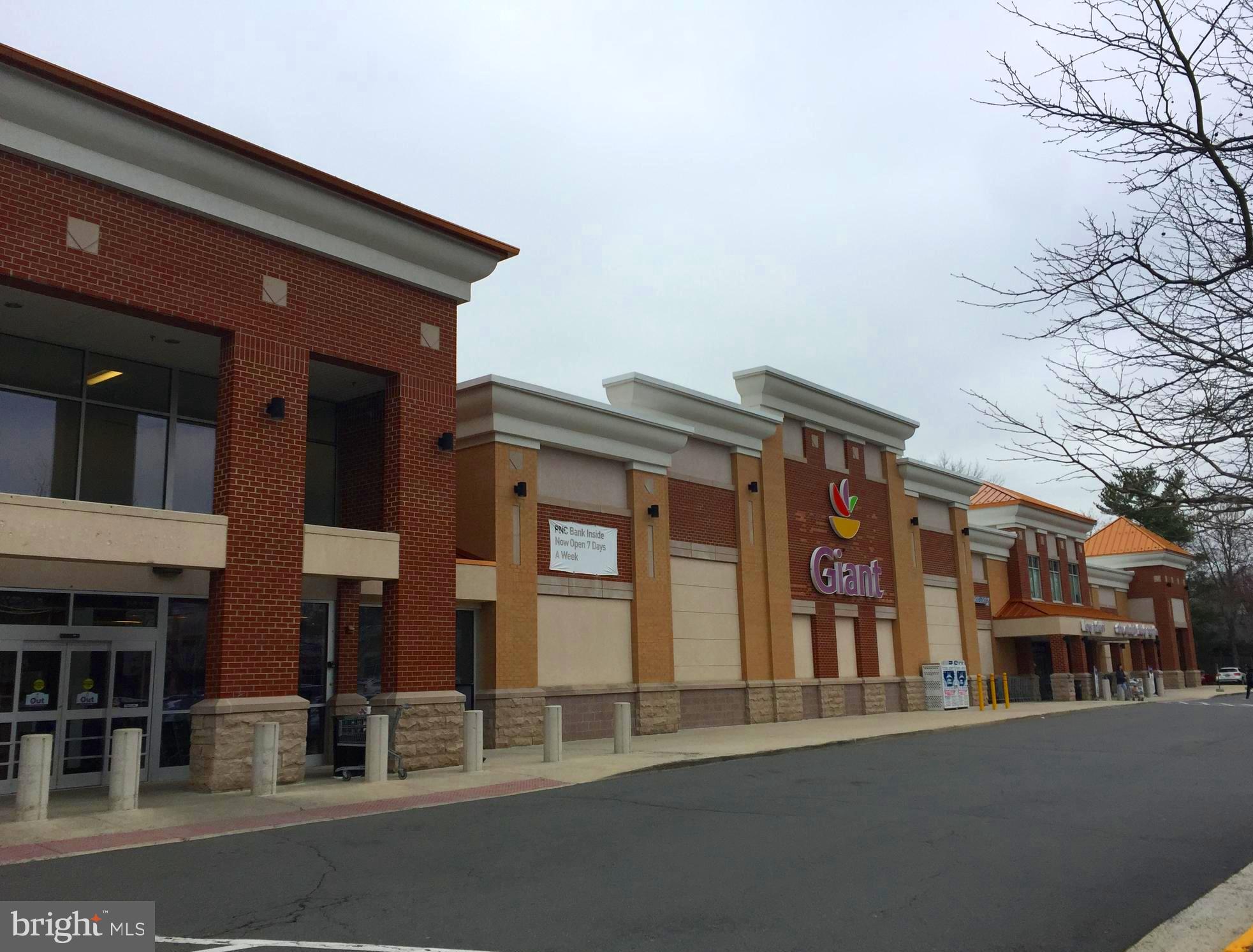 OAKBOROUGH SQUARE - Residential