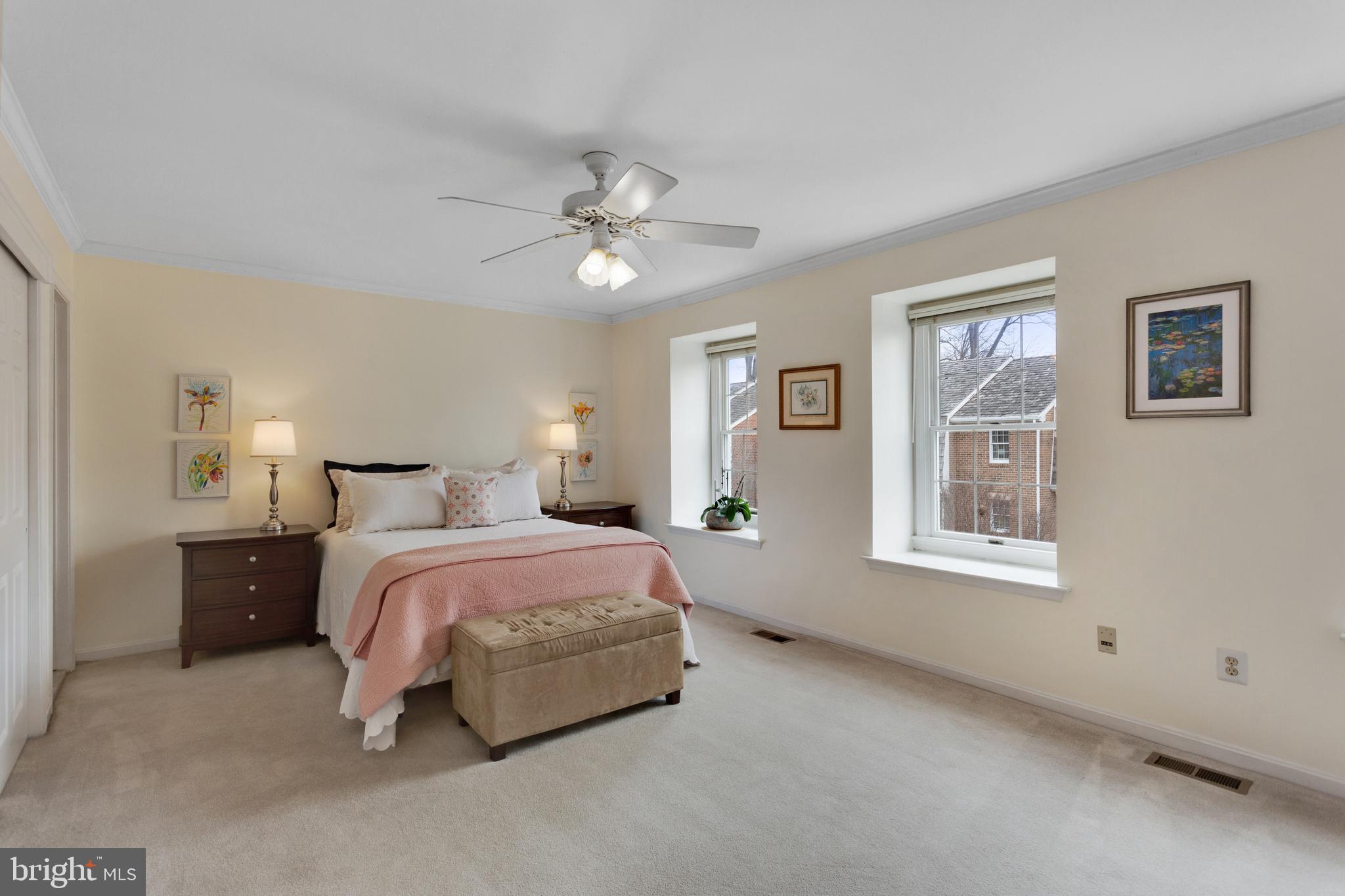 OAKBOROUGH SQUARE - Residential