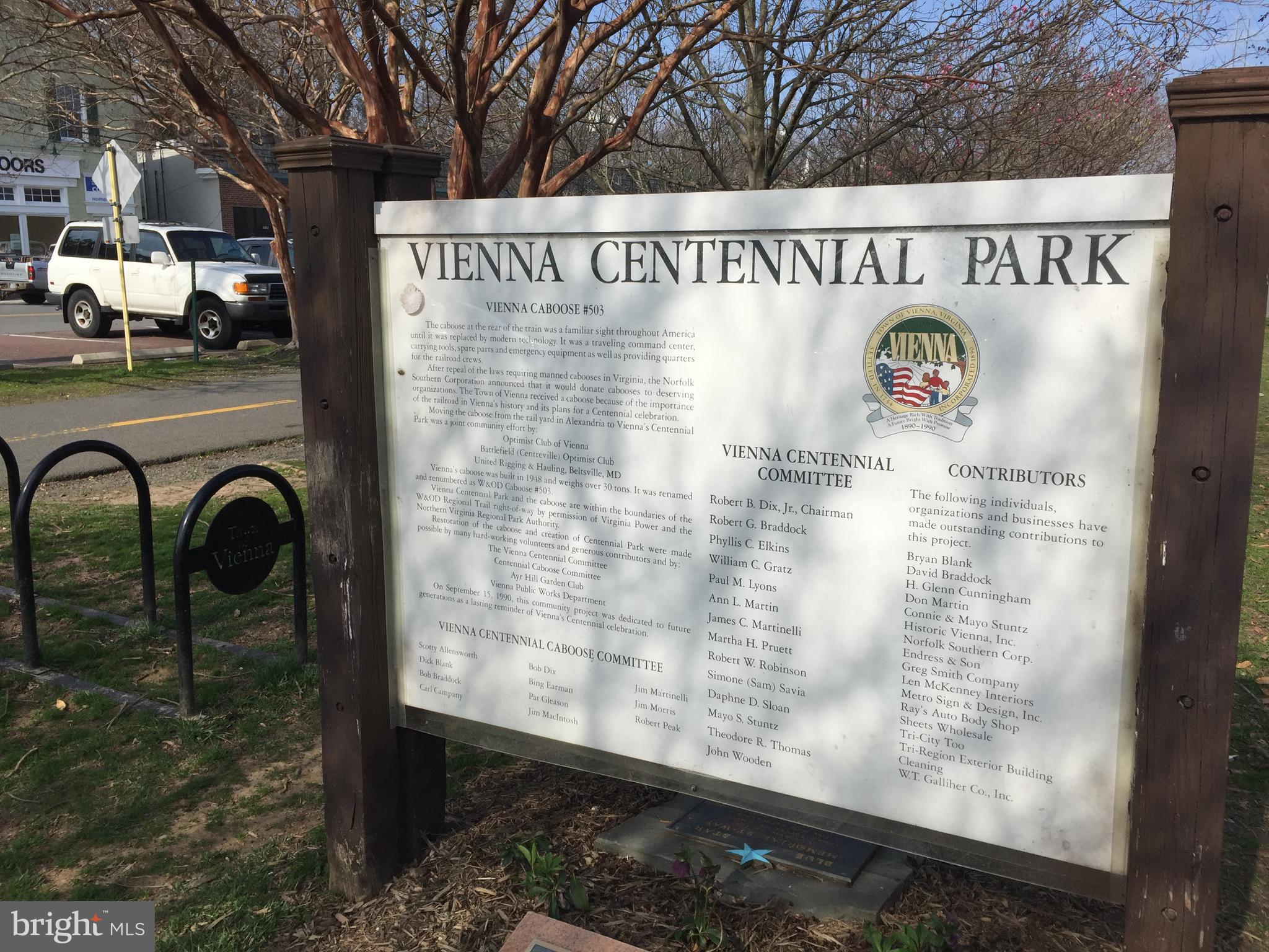 OAKBOROUGH SQUARE - Residential